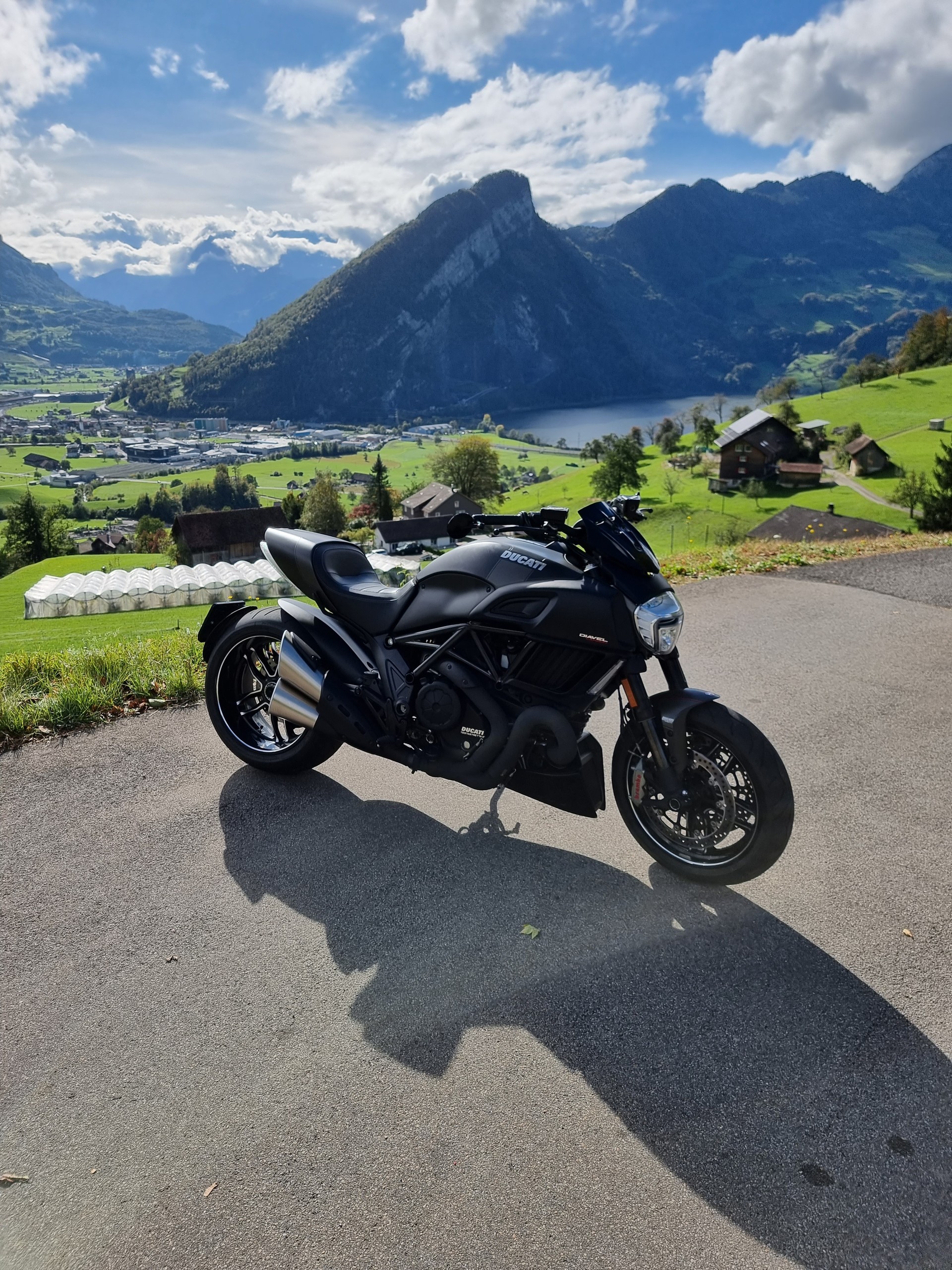 DUCATI Diavel 1200 Carbon-image-8