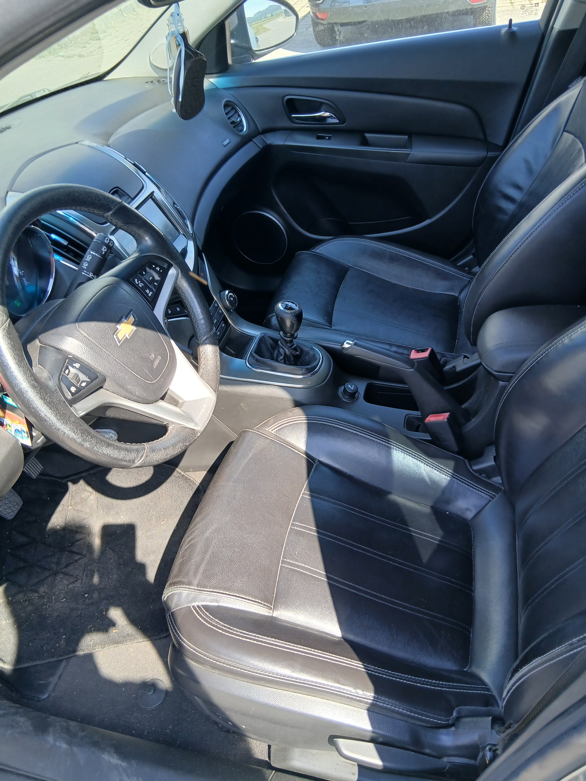 CHEVROLET Cruze Station Wagon 1.7 VCDi LTZ-image-8