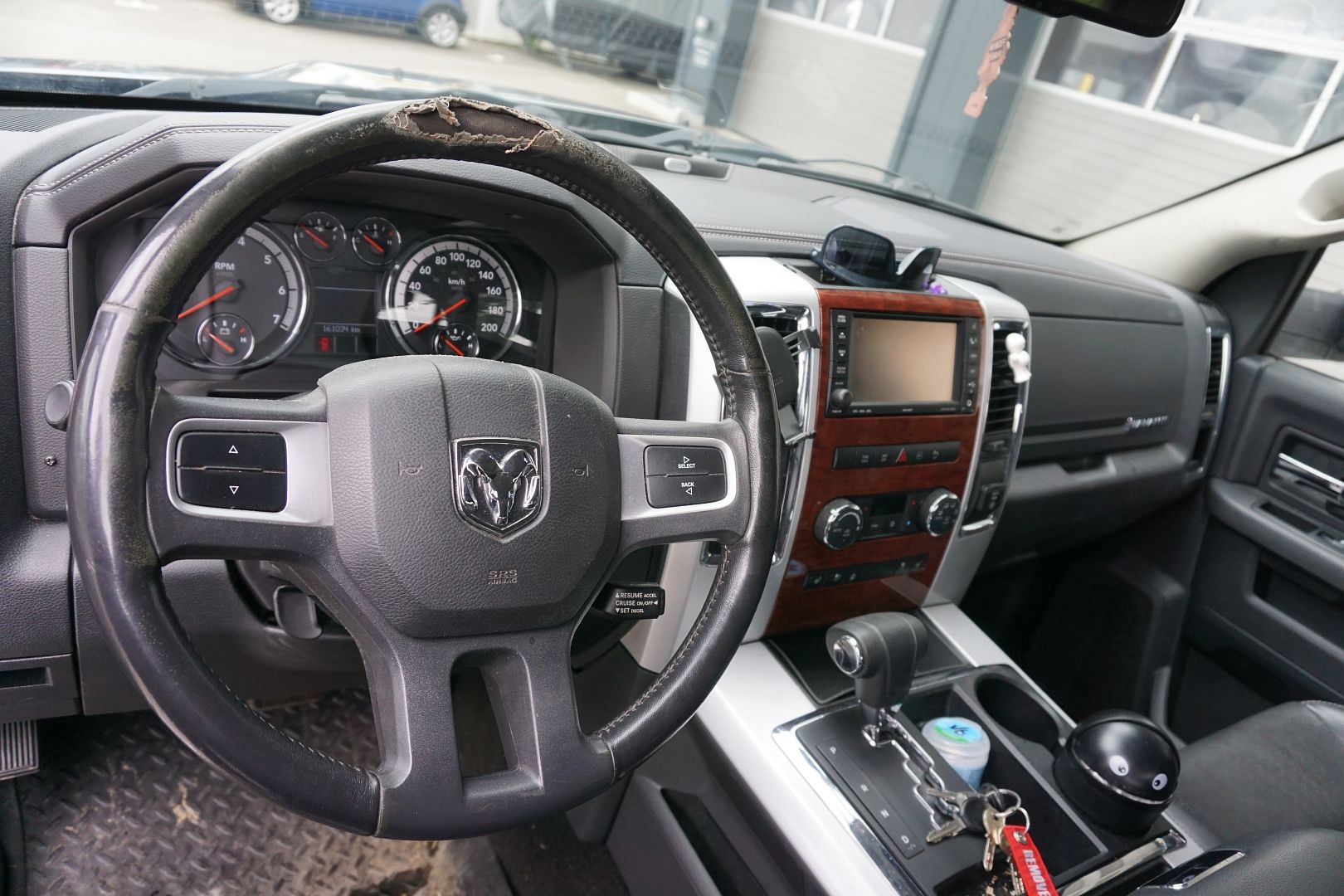 DODGE Ram Laramie-image-13
