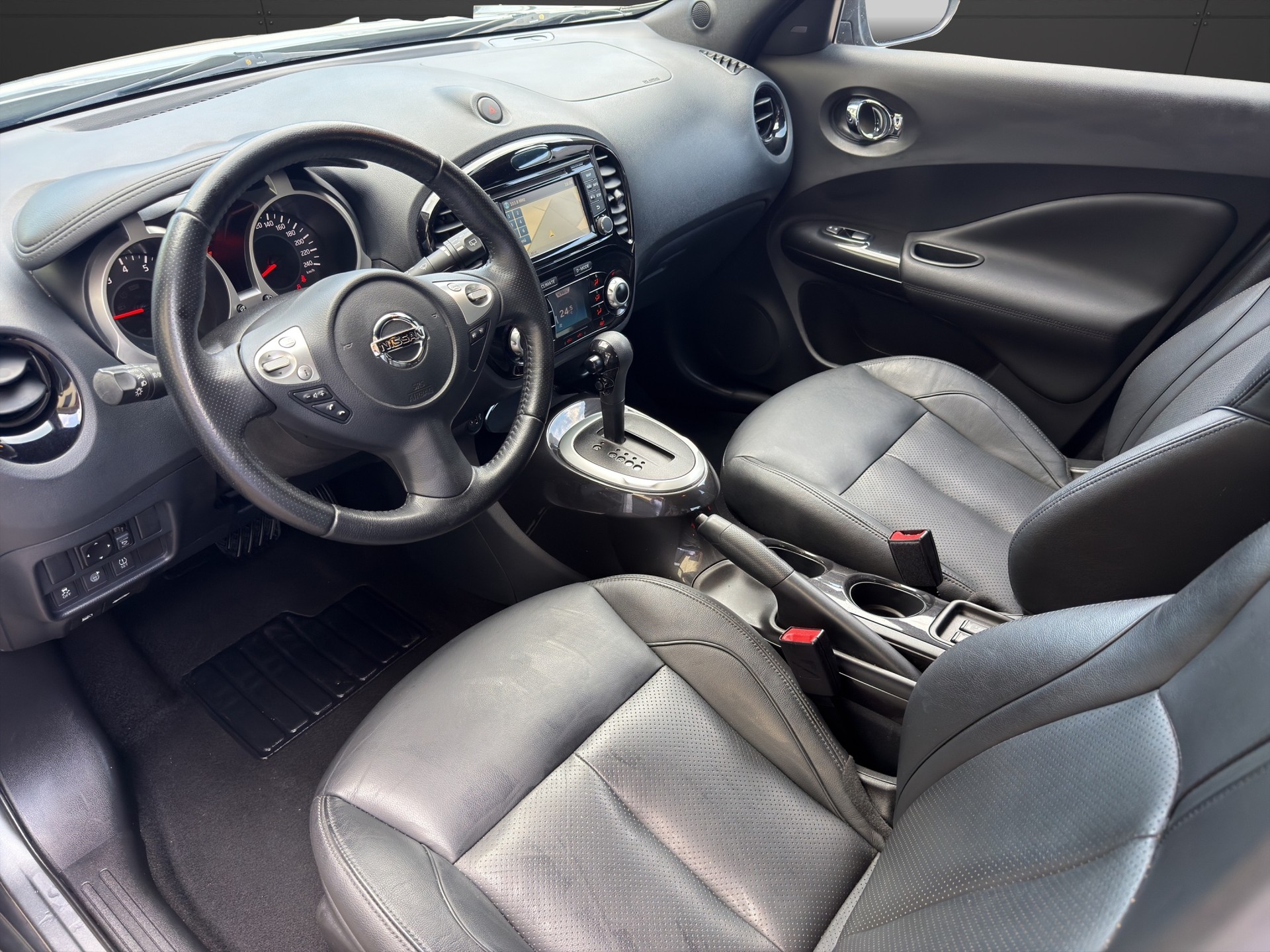 NISSAN Juke 1.6 acenta Xtronic CVT-image-9