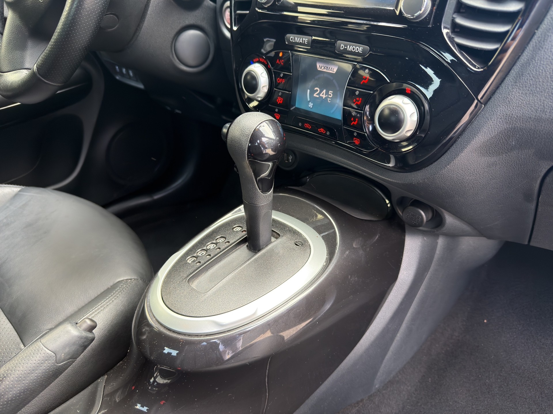 NISSAN Juke 1.6 acenta Xtronic CVT-image-16
