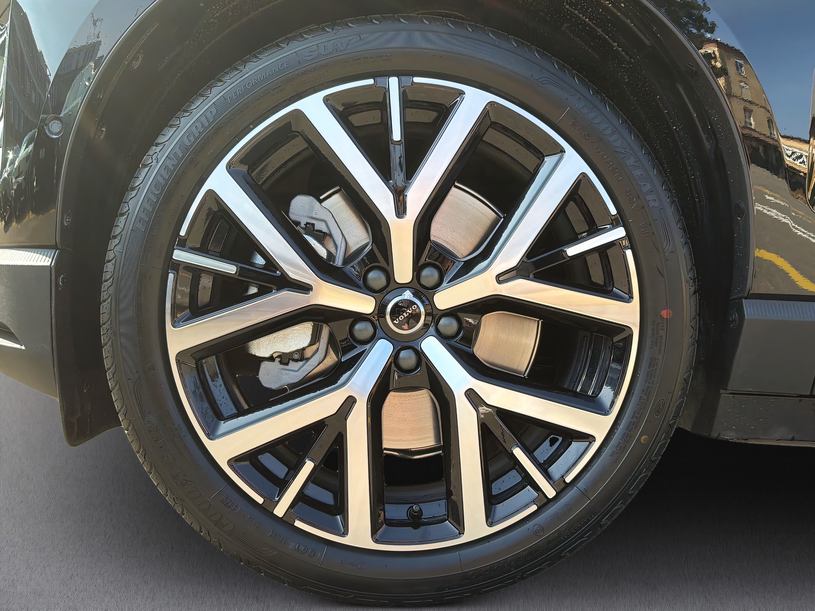VOLVO EX30 E60 Twin Ultra Performance AWD-image-22