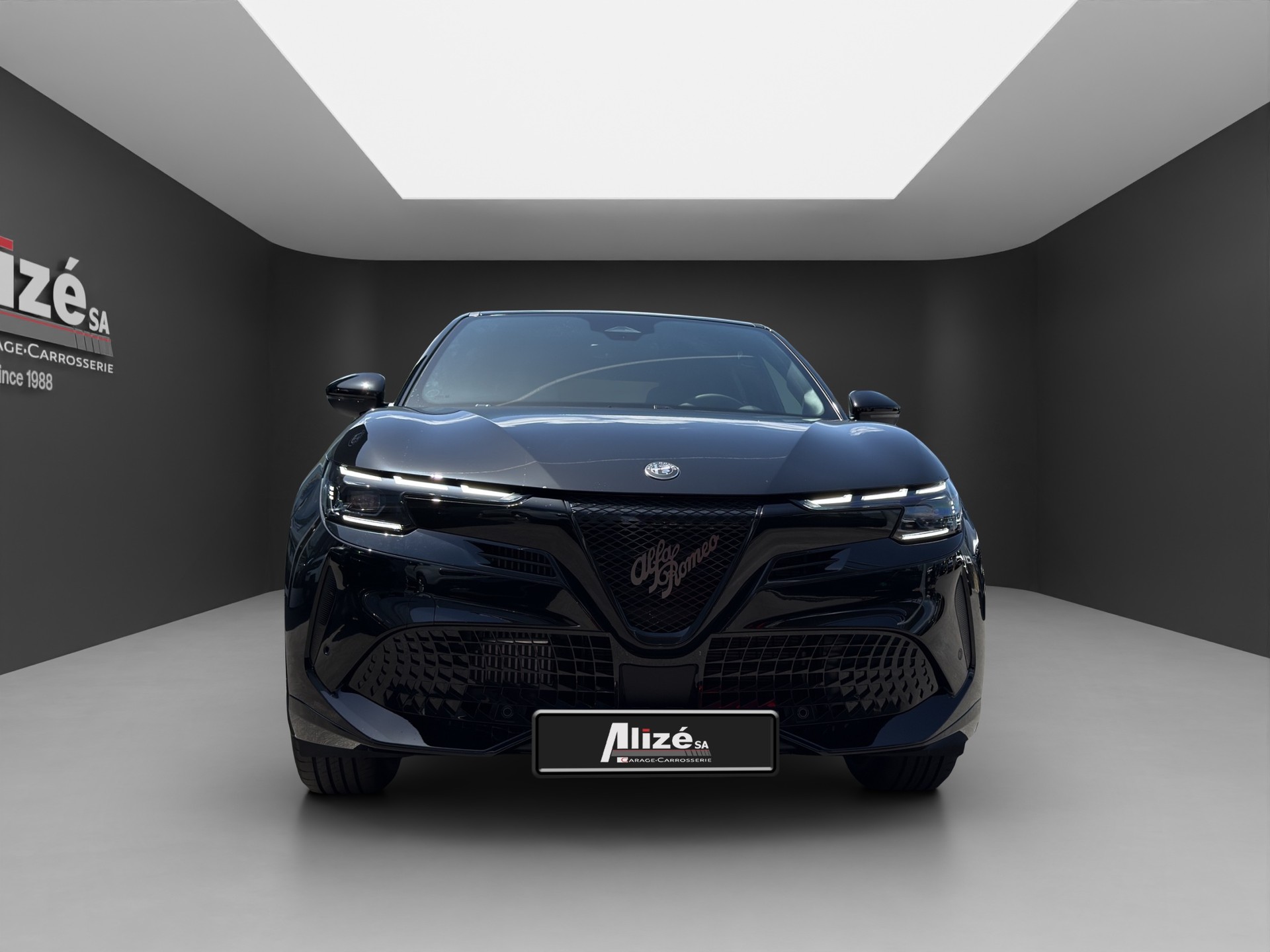 ALFA ROMEO Junior 1.2 48V Hybrid Junior Sprint-showroom-element-1