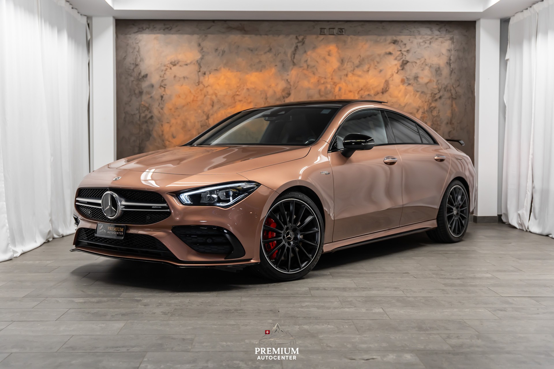 MERCEDES-BENZ CLA 35 AMG 4Matic 7G-DCT *Manufaktur*Aerodynamik-Plus*Panorama*360*