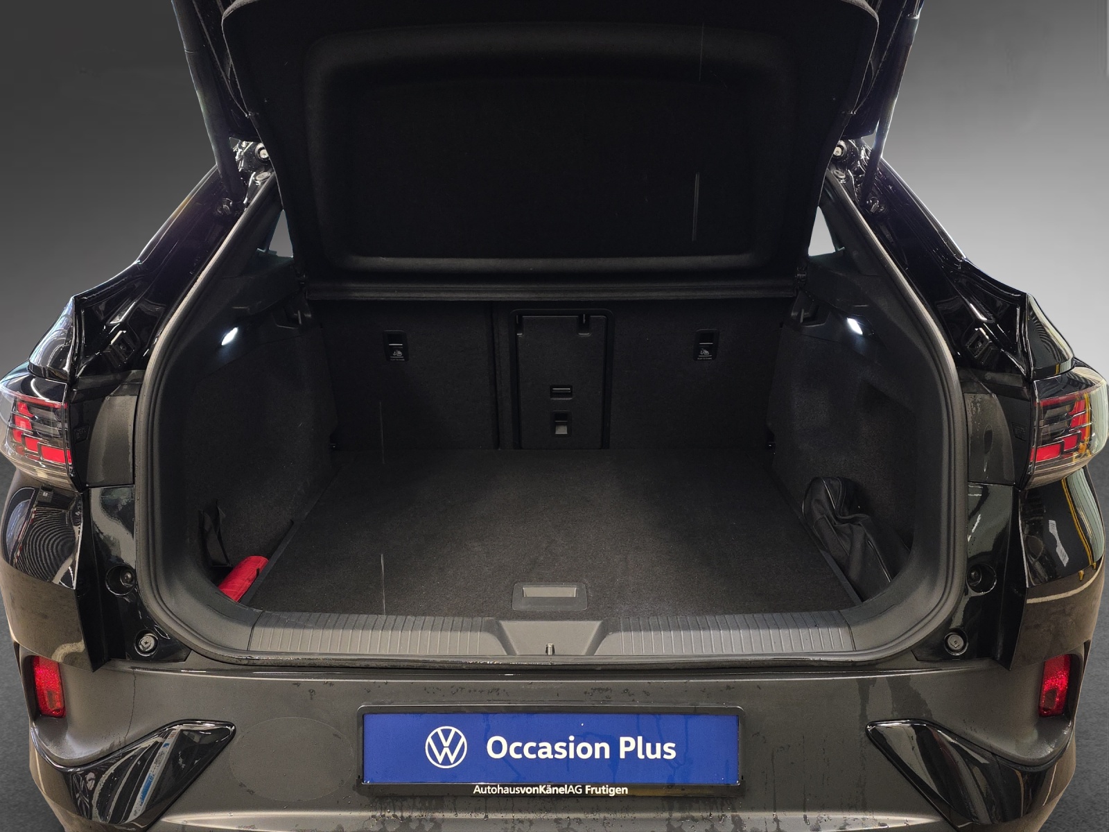 VW ID.5 Pro Performance 77 kWh 75 Edition-image-9