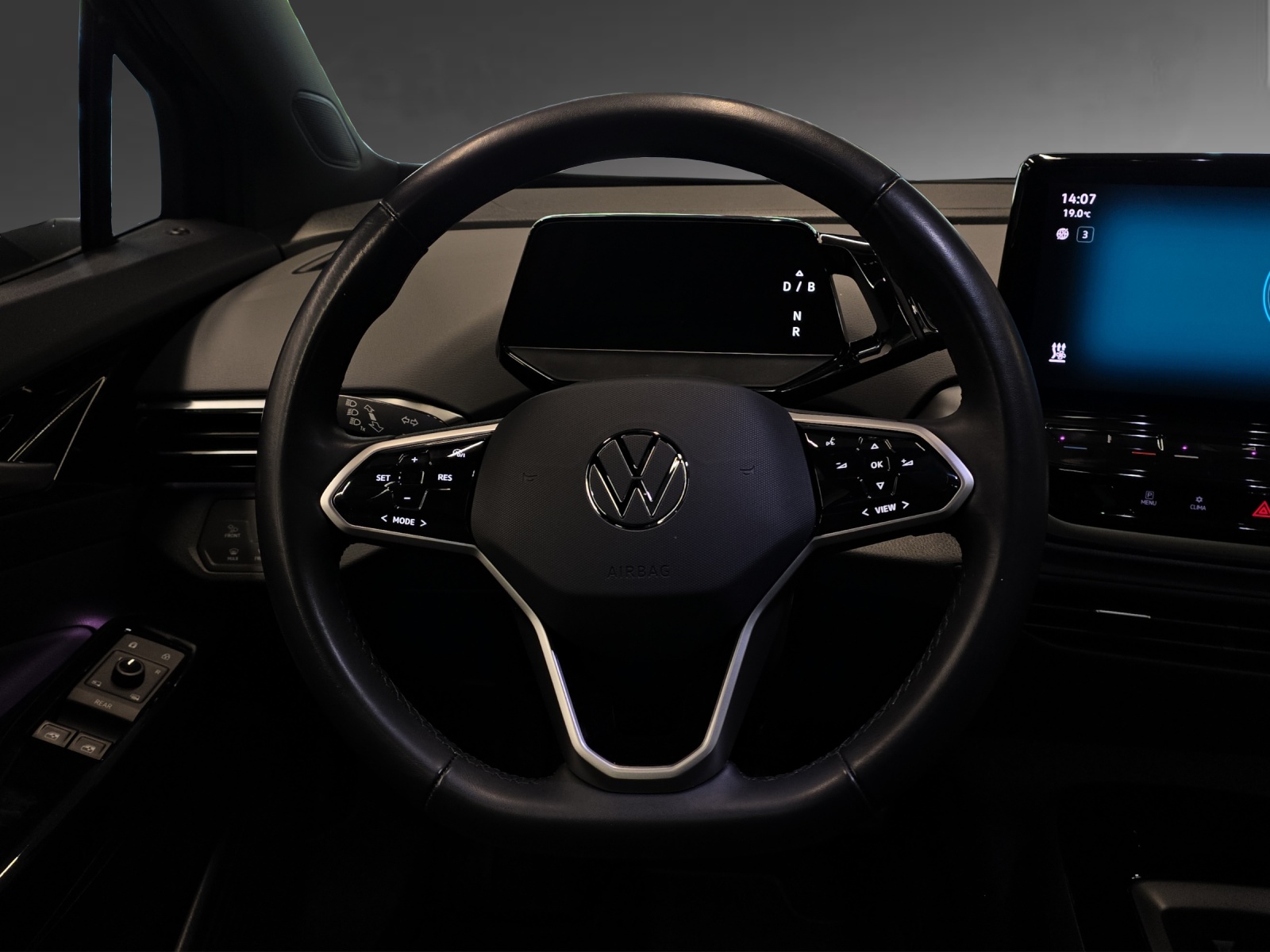 VW ID.5 Pro Performance 77 kWh 75 Edition-image-8