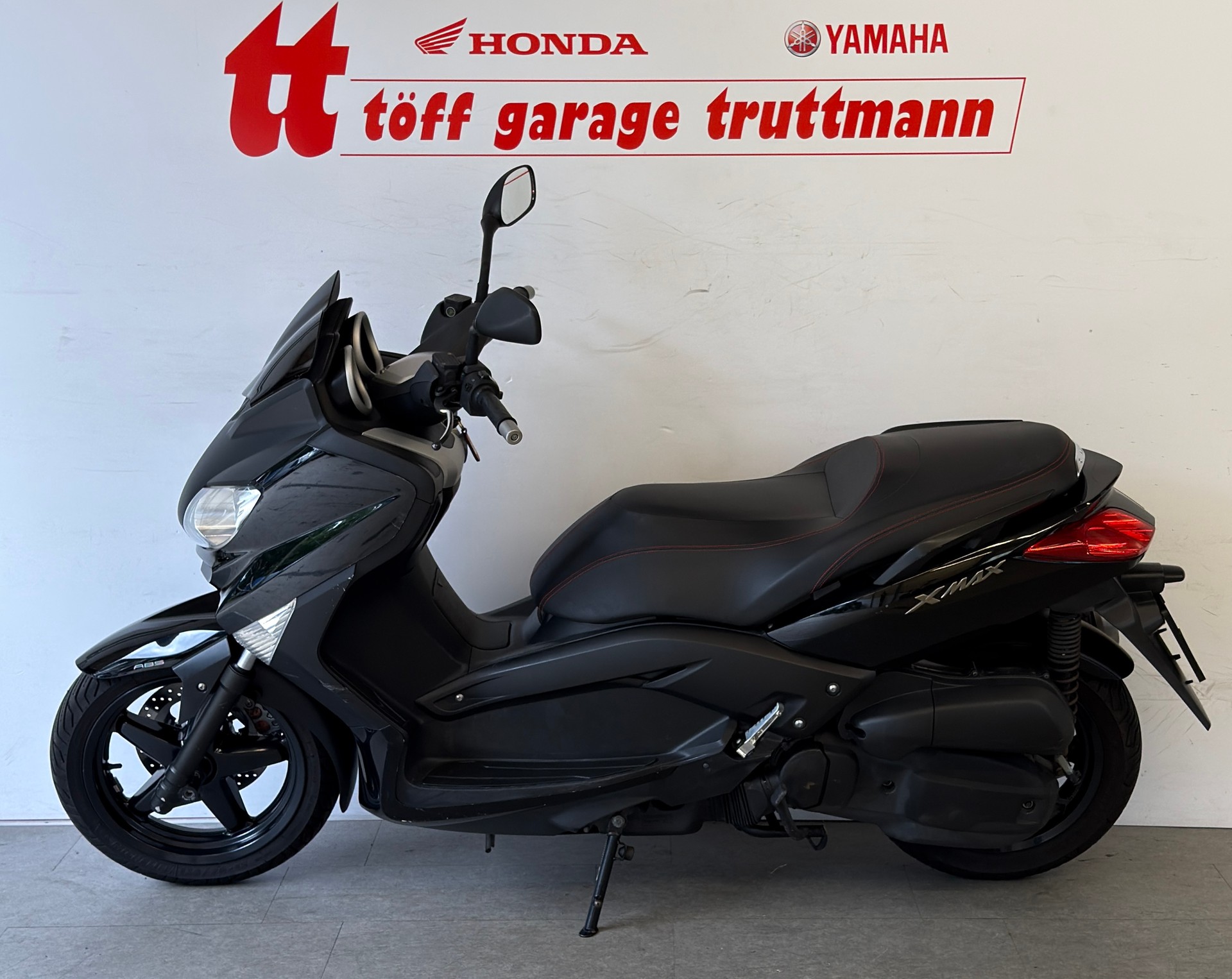 YAMAHA X-MaxYP 125 RA ABS-image-1