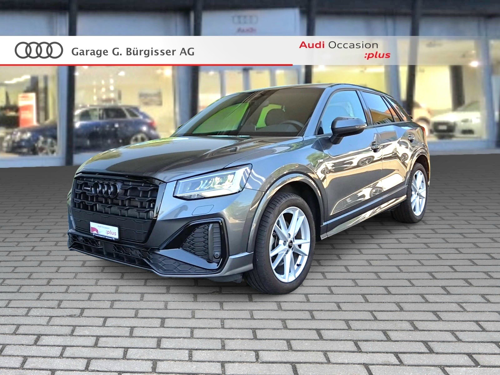 AUDI Q2 40 TFSI S line Attraction quattro S-tronic Daytonagrau Perleffekt