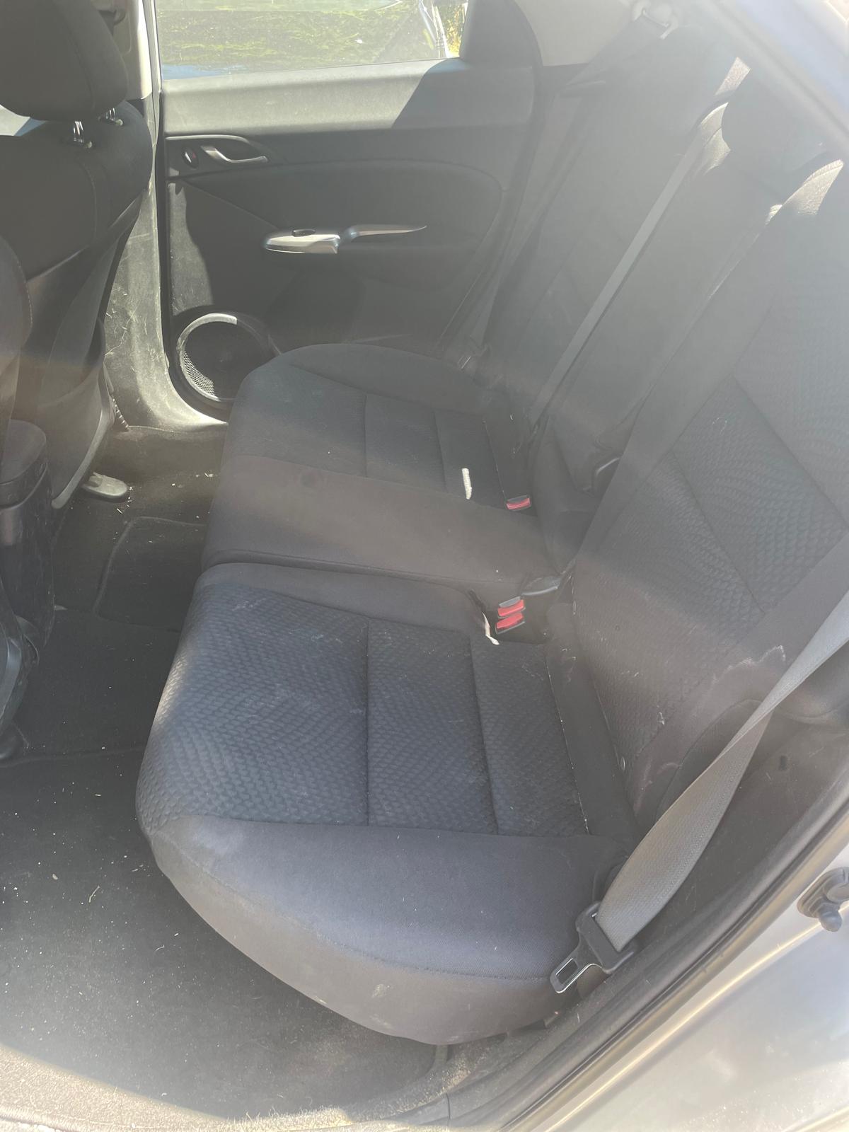 HONDA Civic 1.4i Comfort-image-11