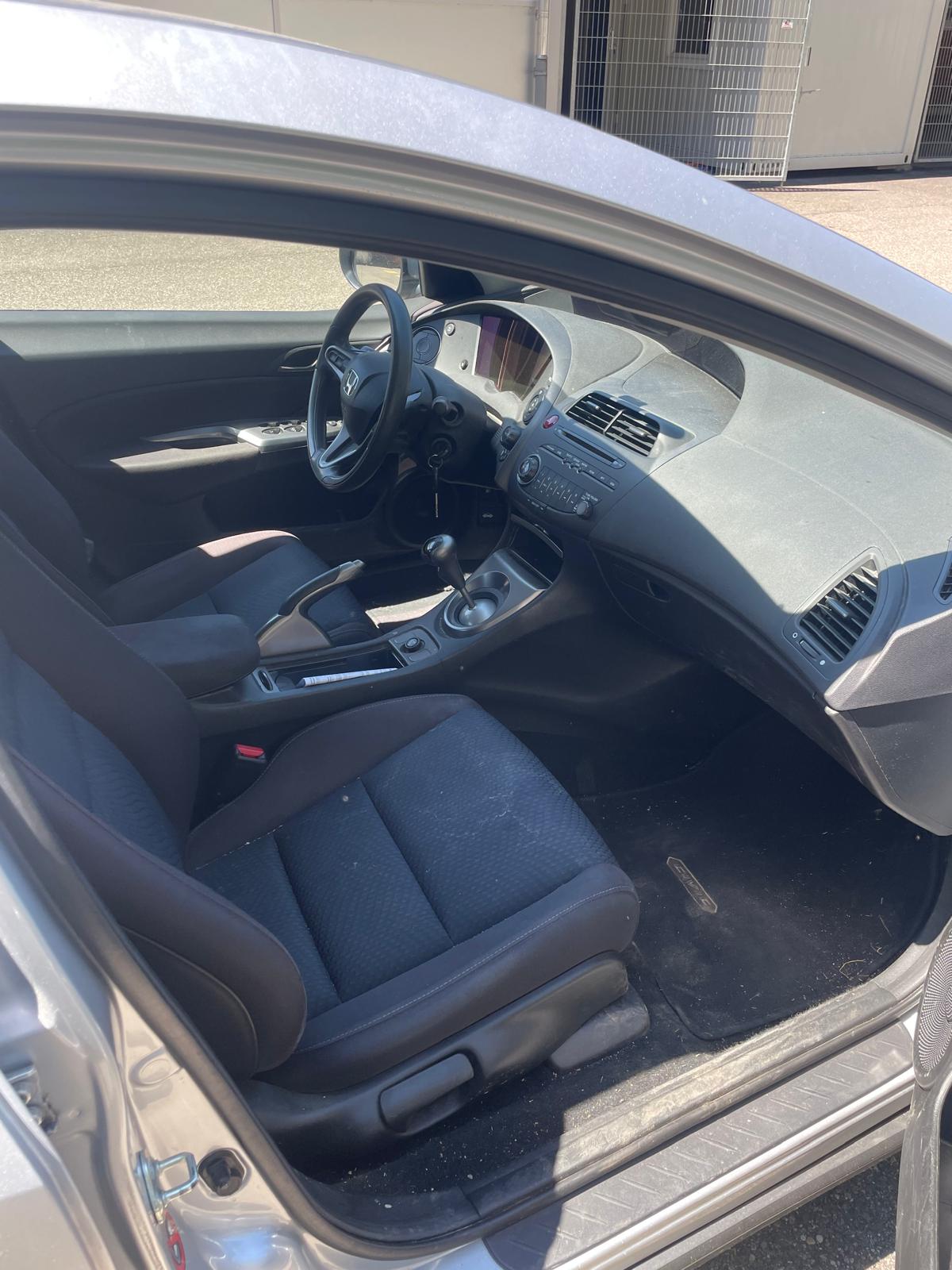 HONDA Civic 1.4i Comfort-image-4