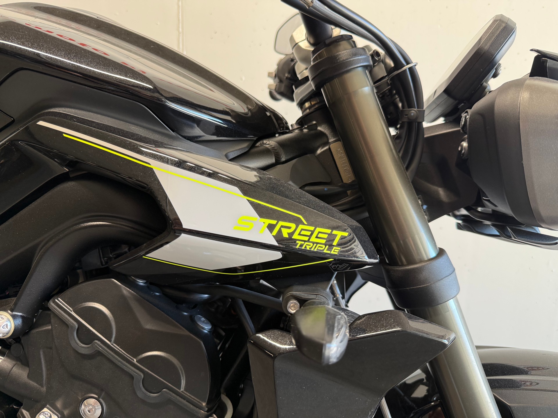 TRIUMPH Street Triple 765 RS-image-9