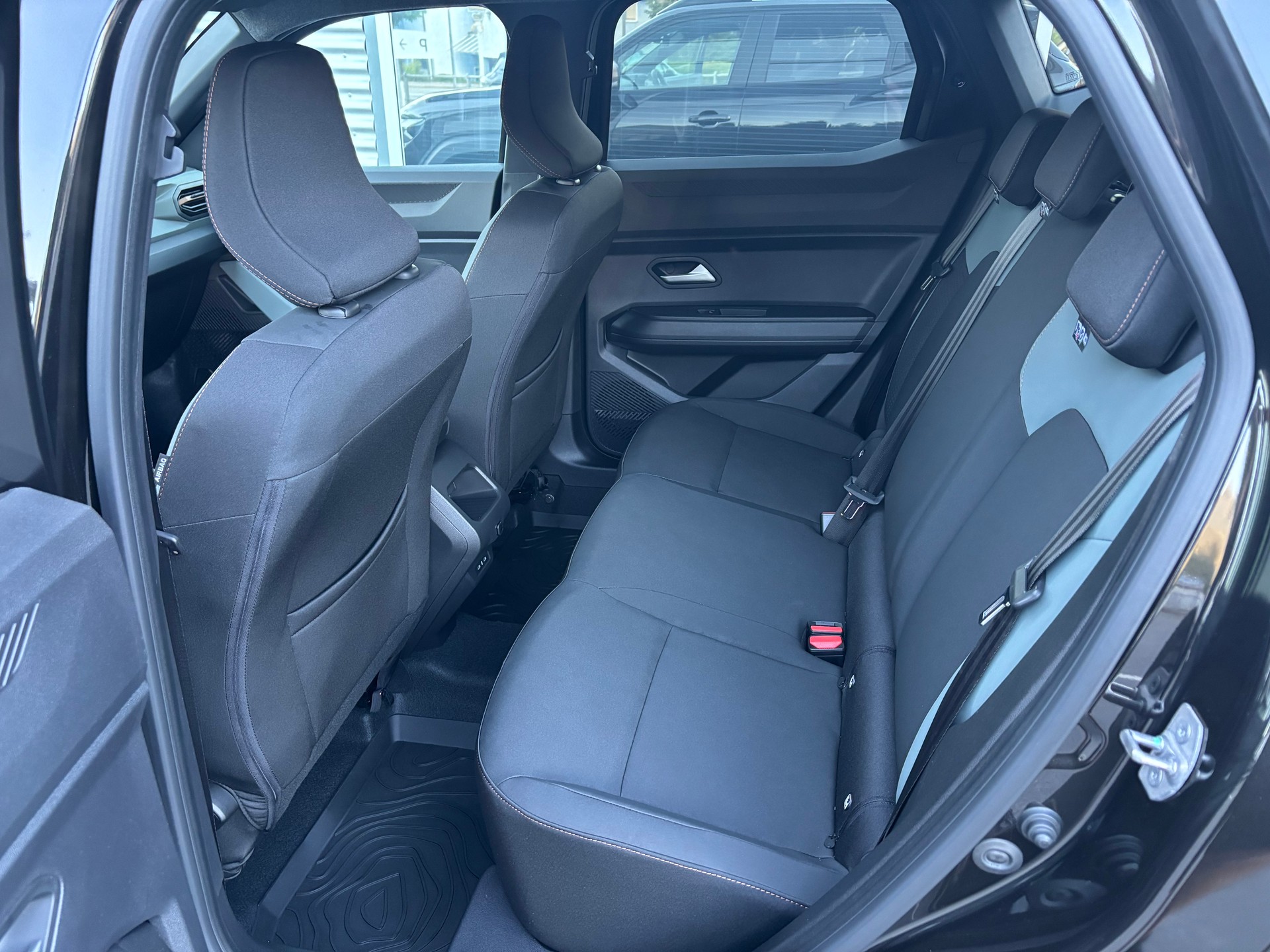 DACIA Duster TCe Hybrid 150 48V Extreme 4x4-image-7