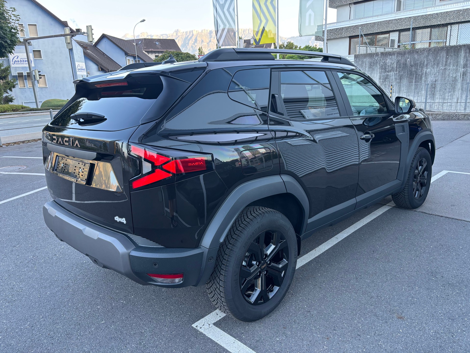 DACIA Duster TCe Hybrid 150 48V Extreme 4x4-image-4