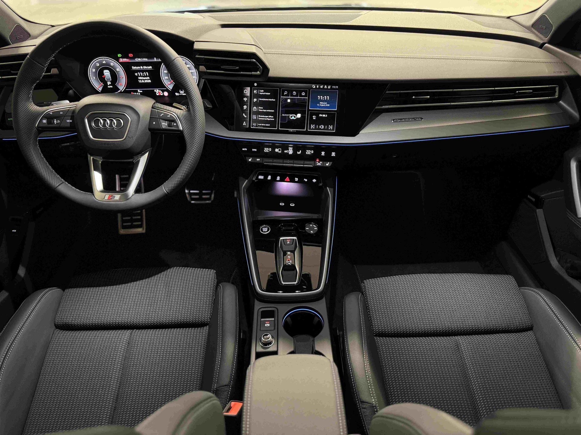 AUDI A3 Sportback TFSI 150 kW quattro S line S tronic-image-9