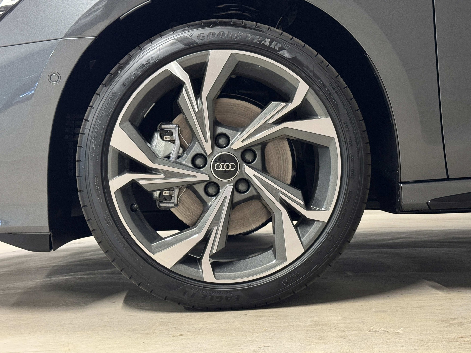 AUDI A3 Sportback TFSI 150 kW quattro S line S tronic-image-16