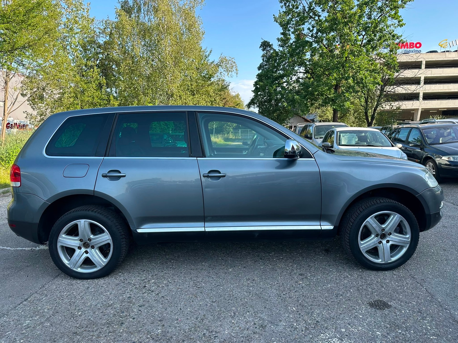 VW Touareg 5.0 TDI V10 Automatic-image-4