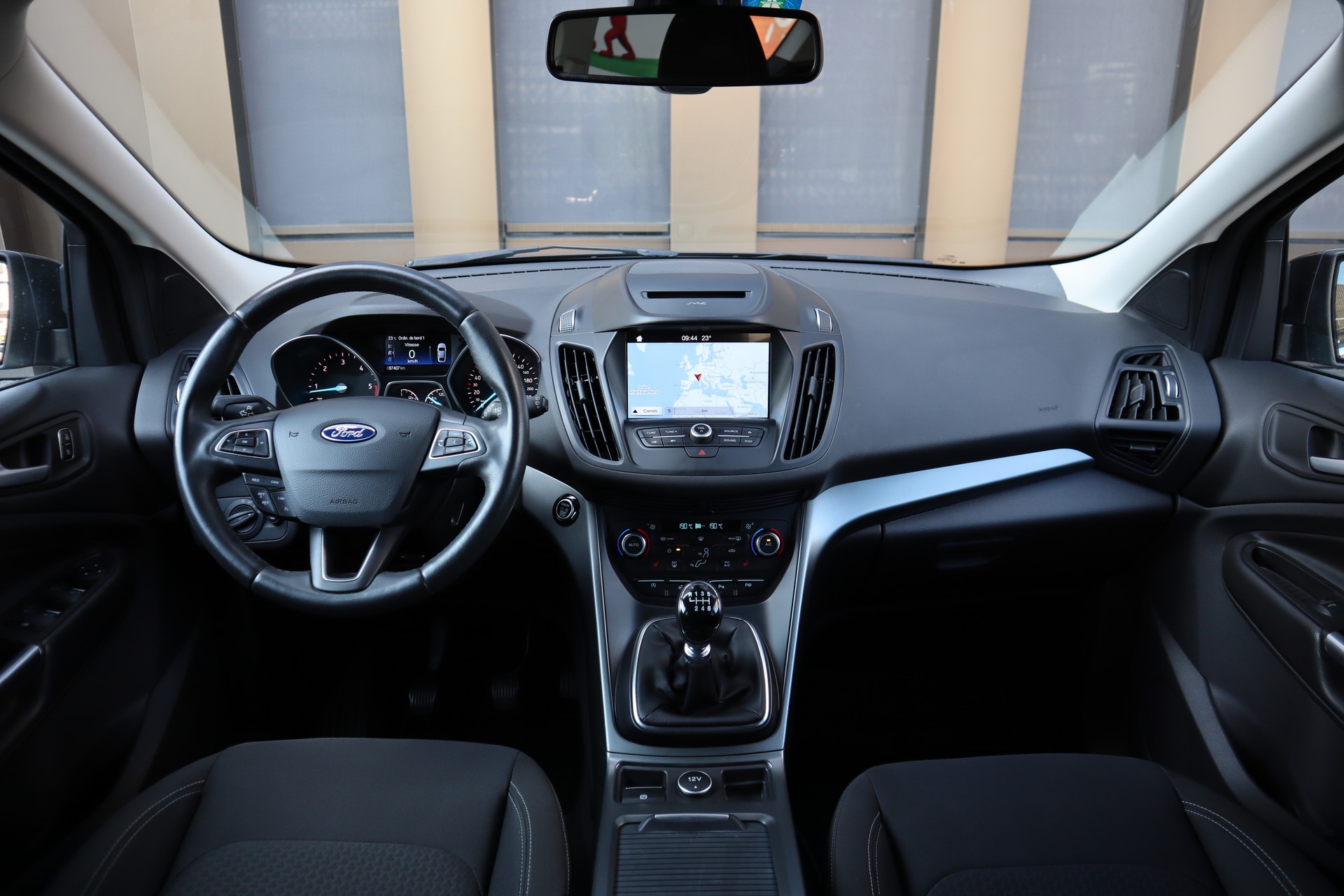 FORD Kuga 2.0 TDCi Business 4WD-image-12