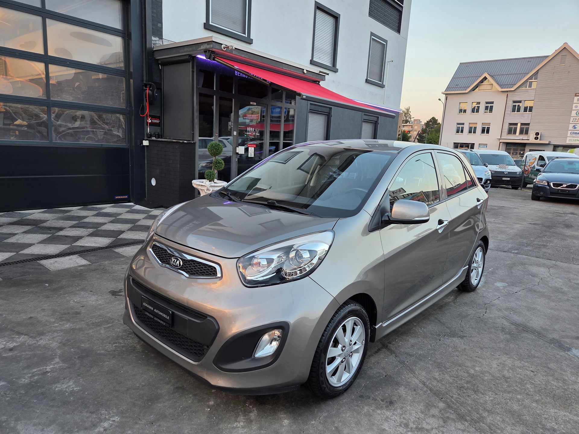 KIA Picanto 1.2 CVVT Style Automatic-showroom-element-2