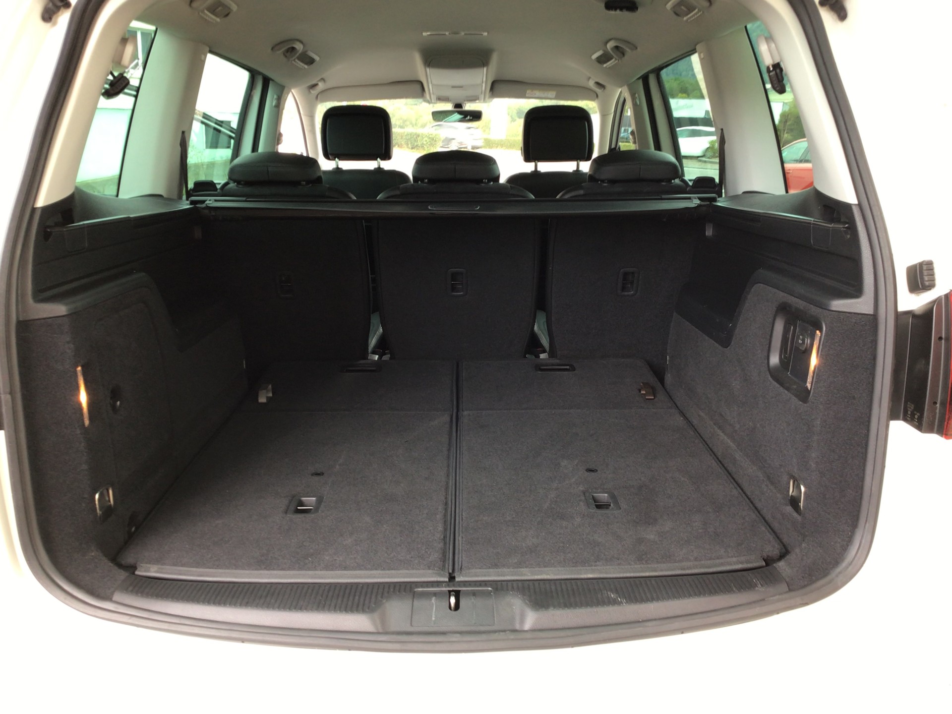 VW Sharan 2.0 TDI BMT Highline 4Motion-image-11