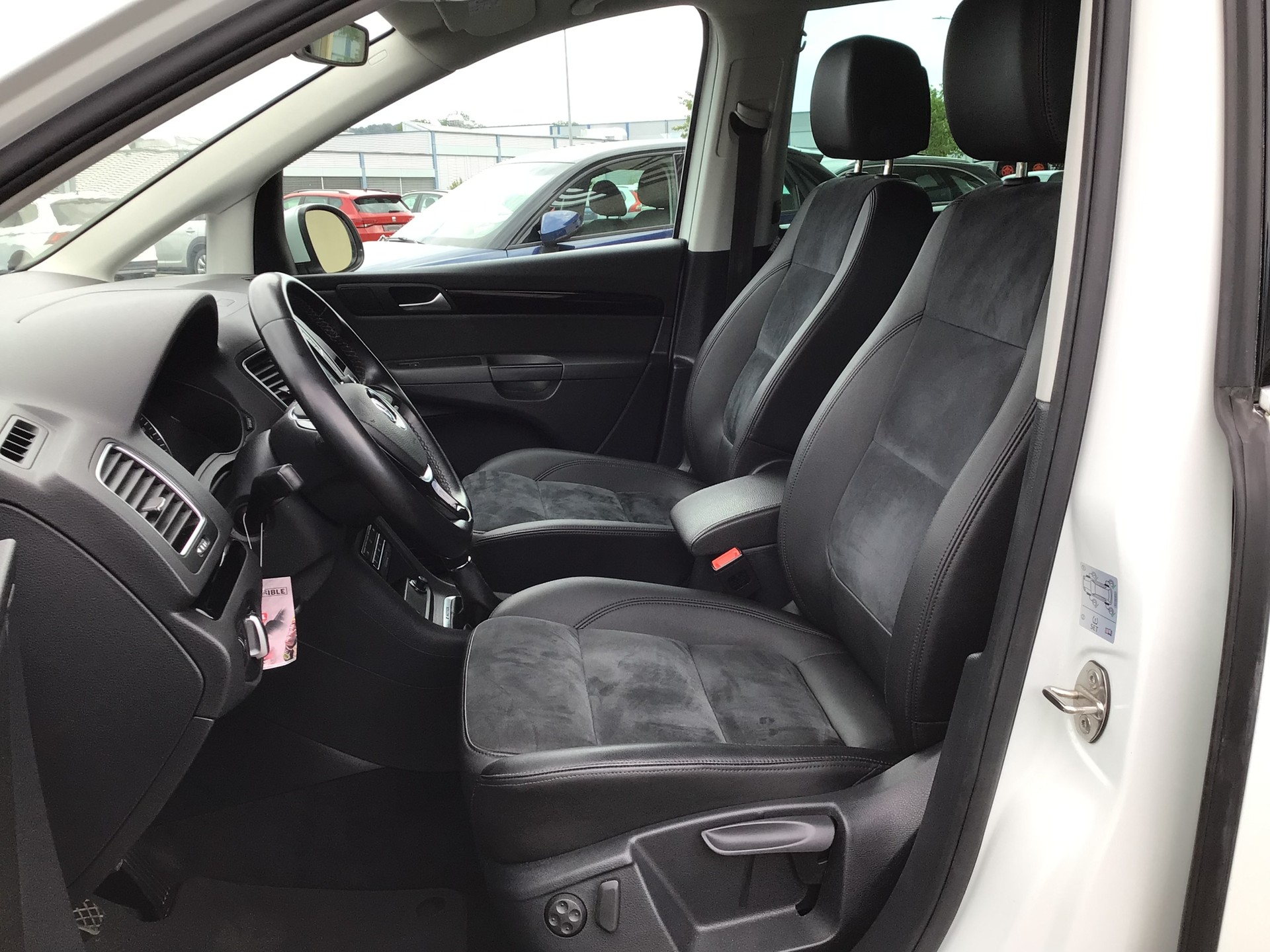 VW Sharan 2.0 TDI BMT Highline 4Motion-image-5