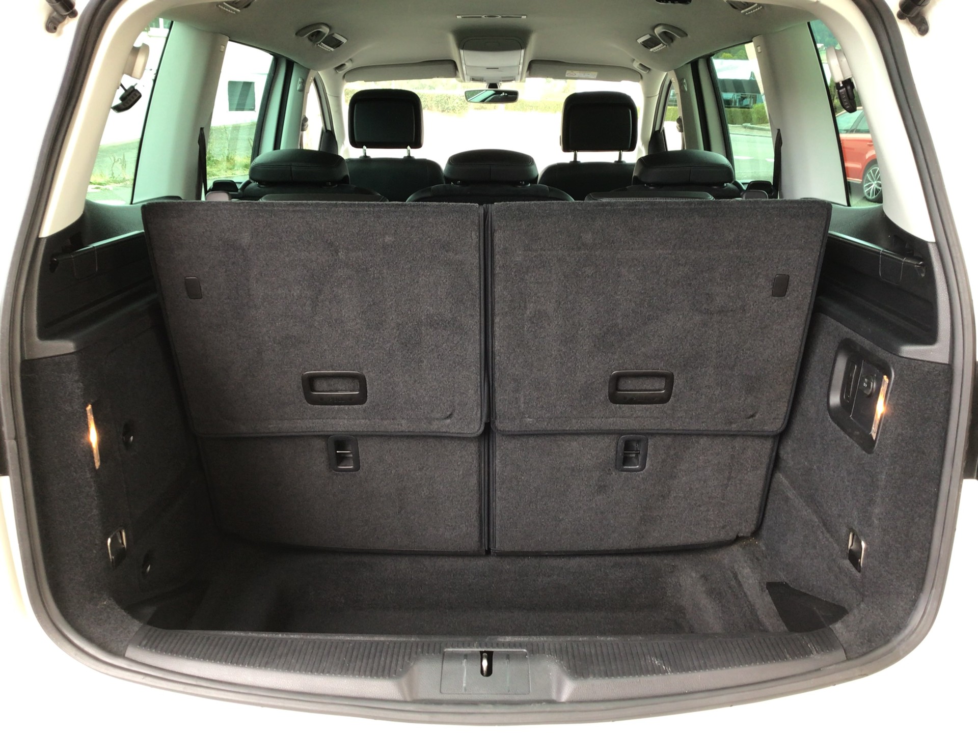 VW Sharan 2.0 TDI BMT Highline 4Motion-image-12