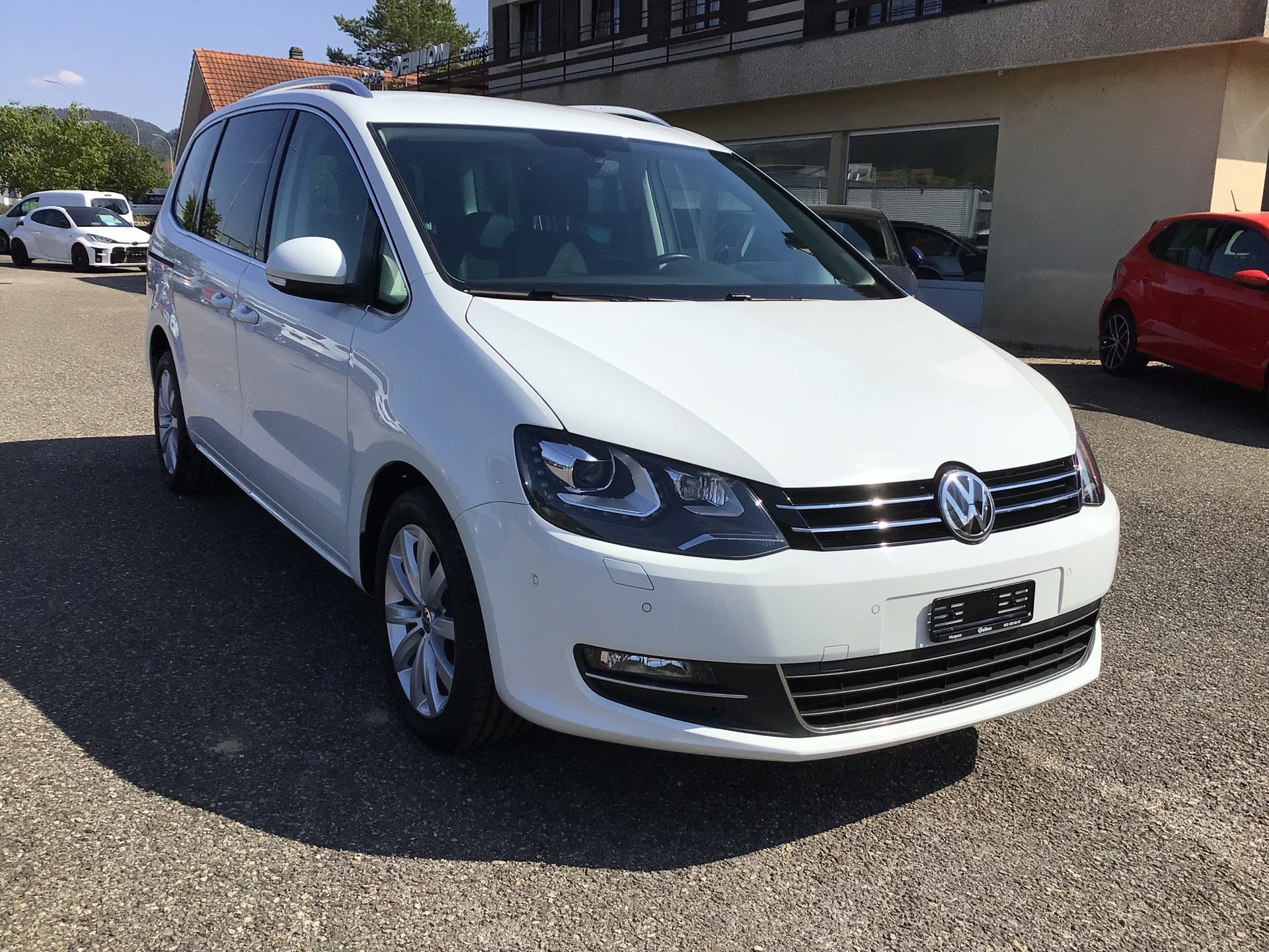 VW Sharan 2.0 TDI BMT Highline 4Motion-image-2