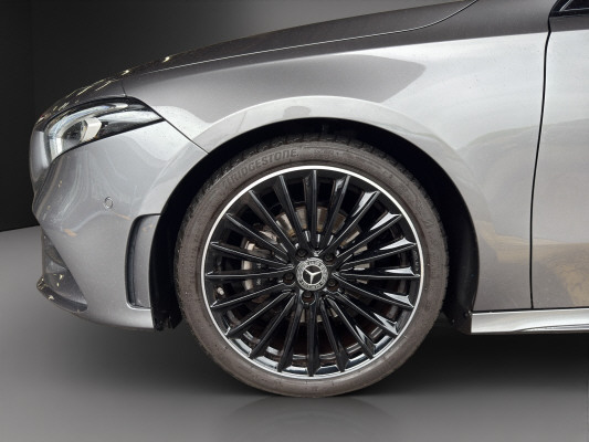 MERCEDES-BENZ A 200 AMG Line 8G 4M-image-4