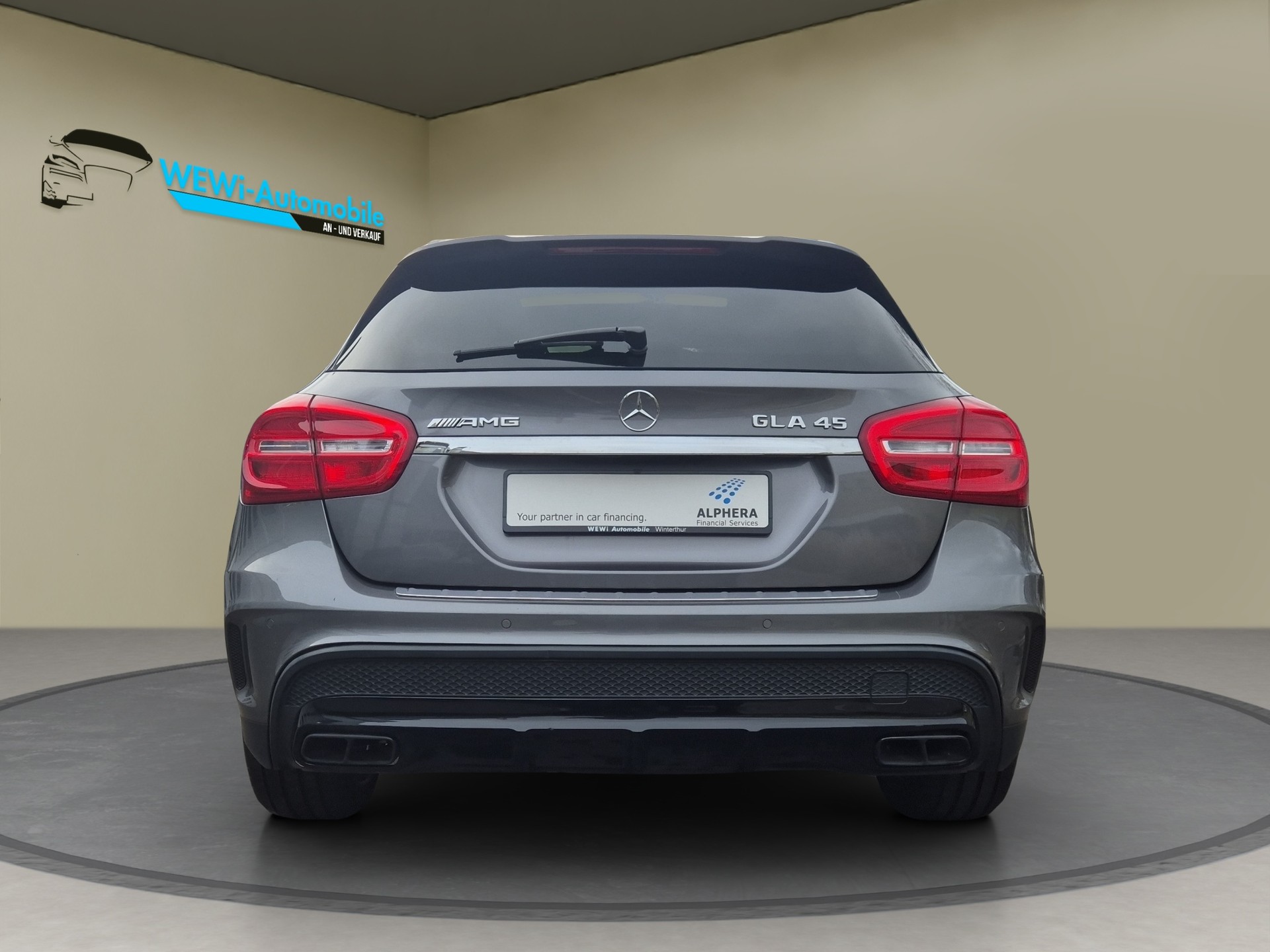 MERCEDES-BENZ GLA 45 AMG 4Matic 7G-DCT-image-5