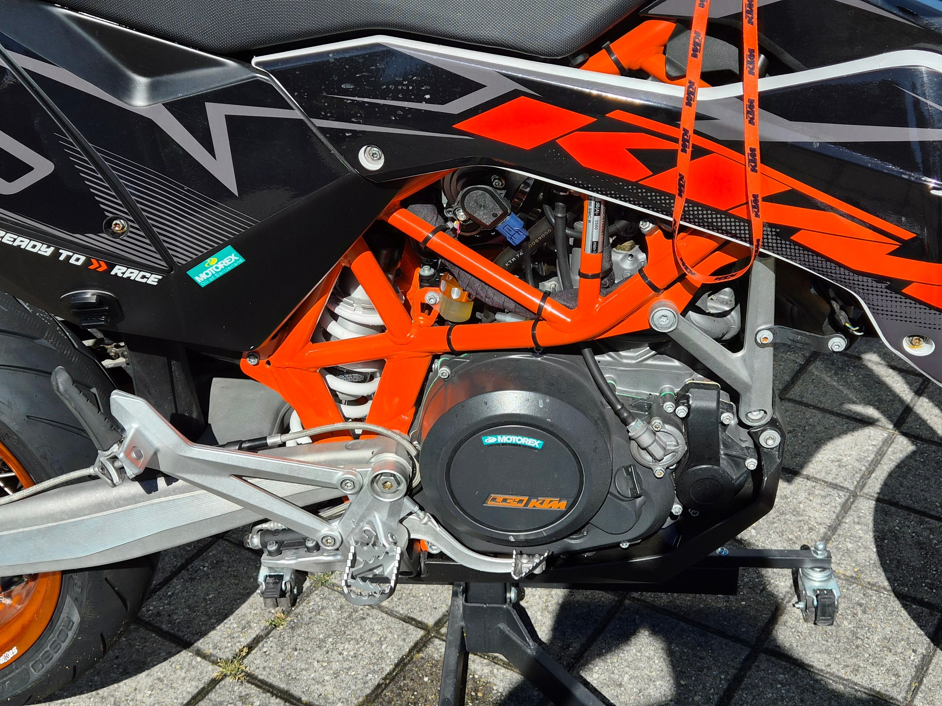 KTM 690 SMC R-image-6