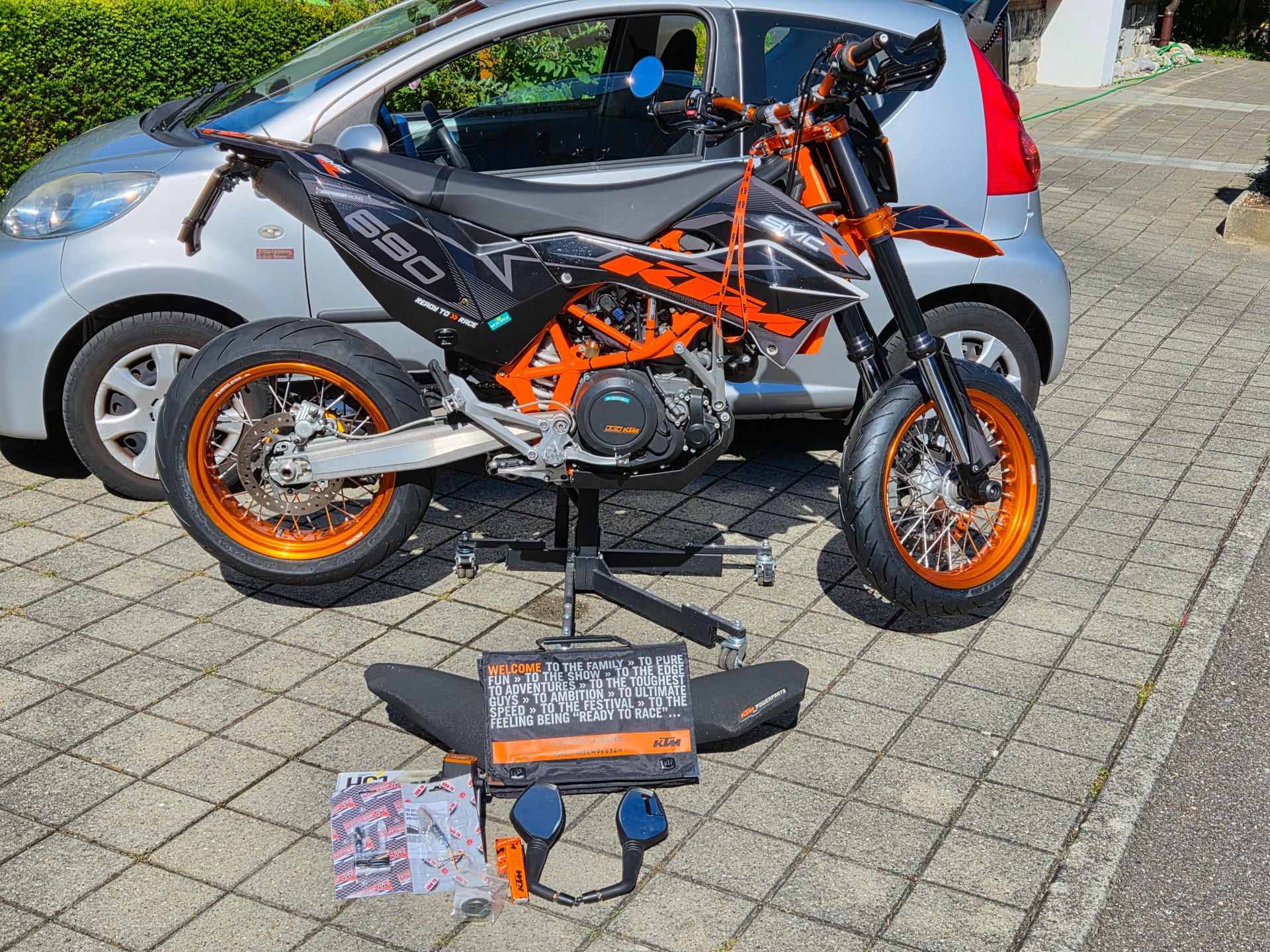 KTM 690 SMC R-image-3