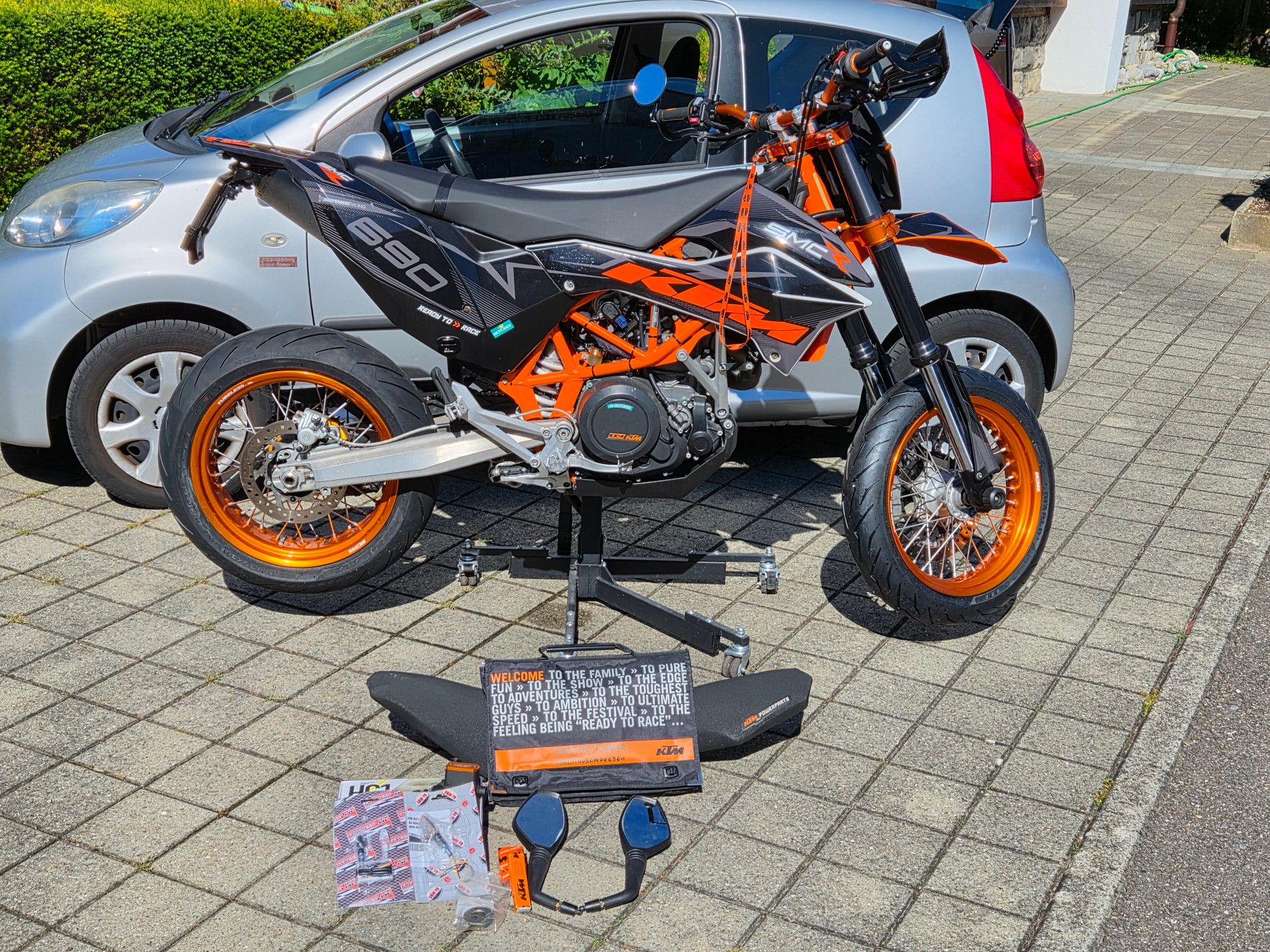 KTM 690 SMC R-image-4