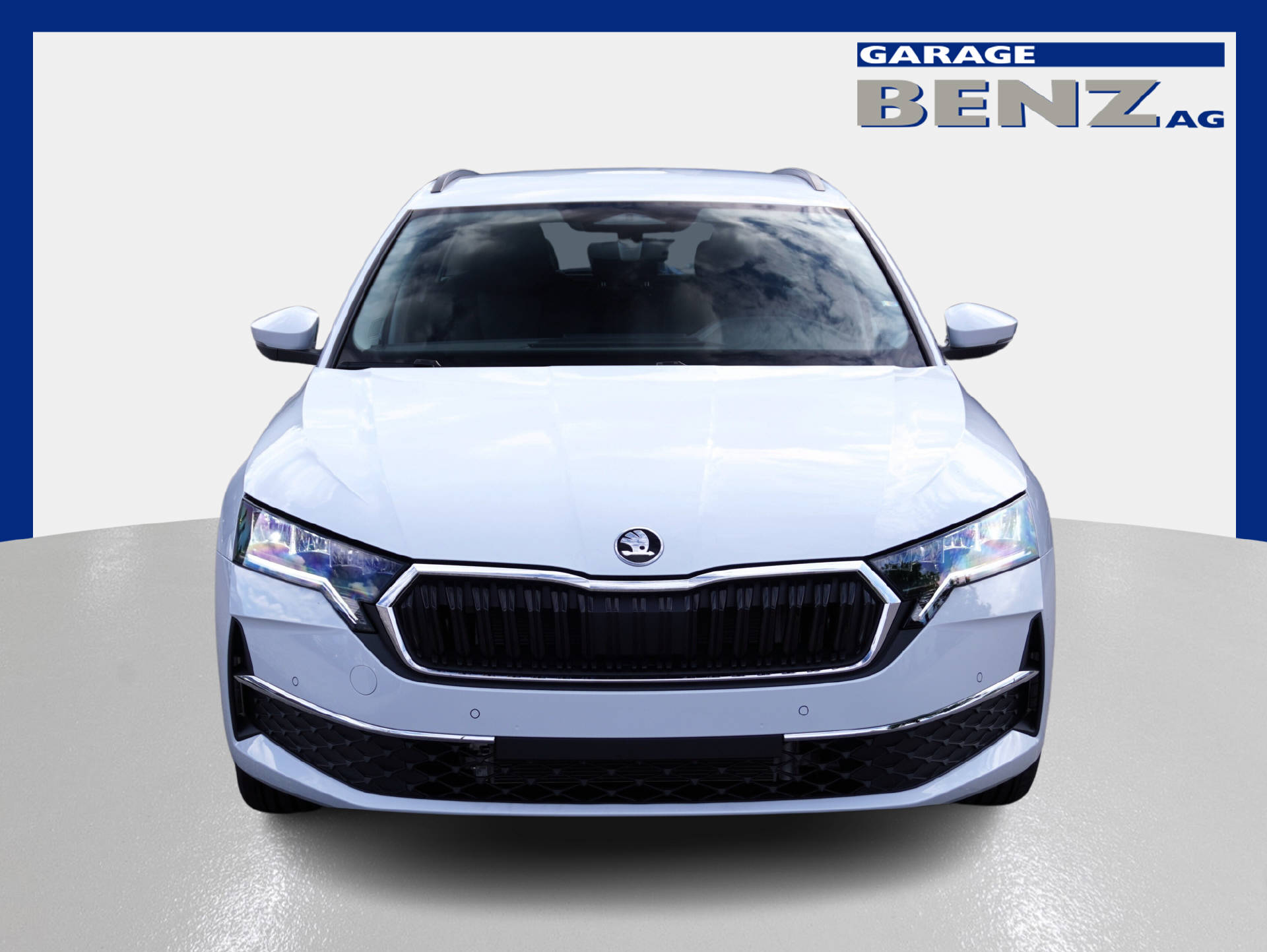 SKODA Octavia Combi 2.0 TSI Selection 4x4 DSG-showroom-element-1