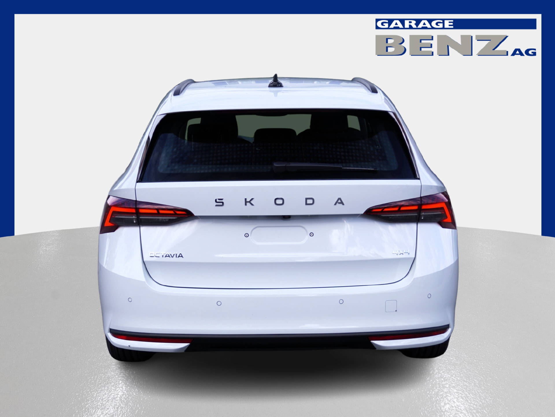 SKODA Octavia Combi 2.0 TSI Selection 4x4 DSG-showroom-element-2