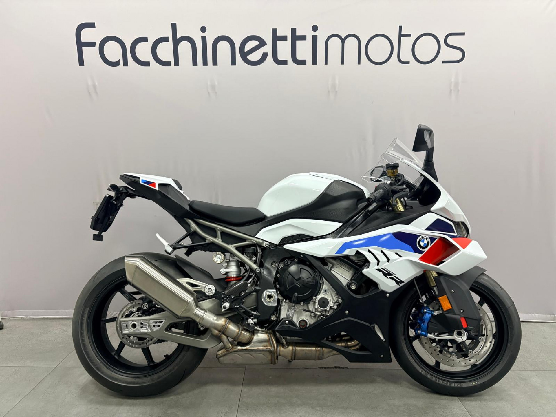 BMW S 1000 RR leasing promotionnel à 3.9 %, roulez en S 1000 RR-image-0