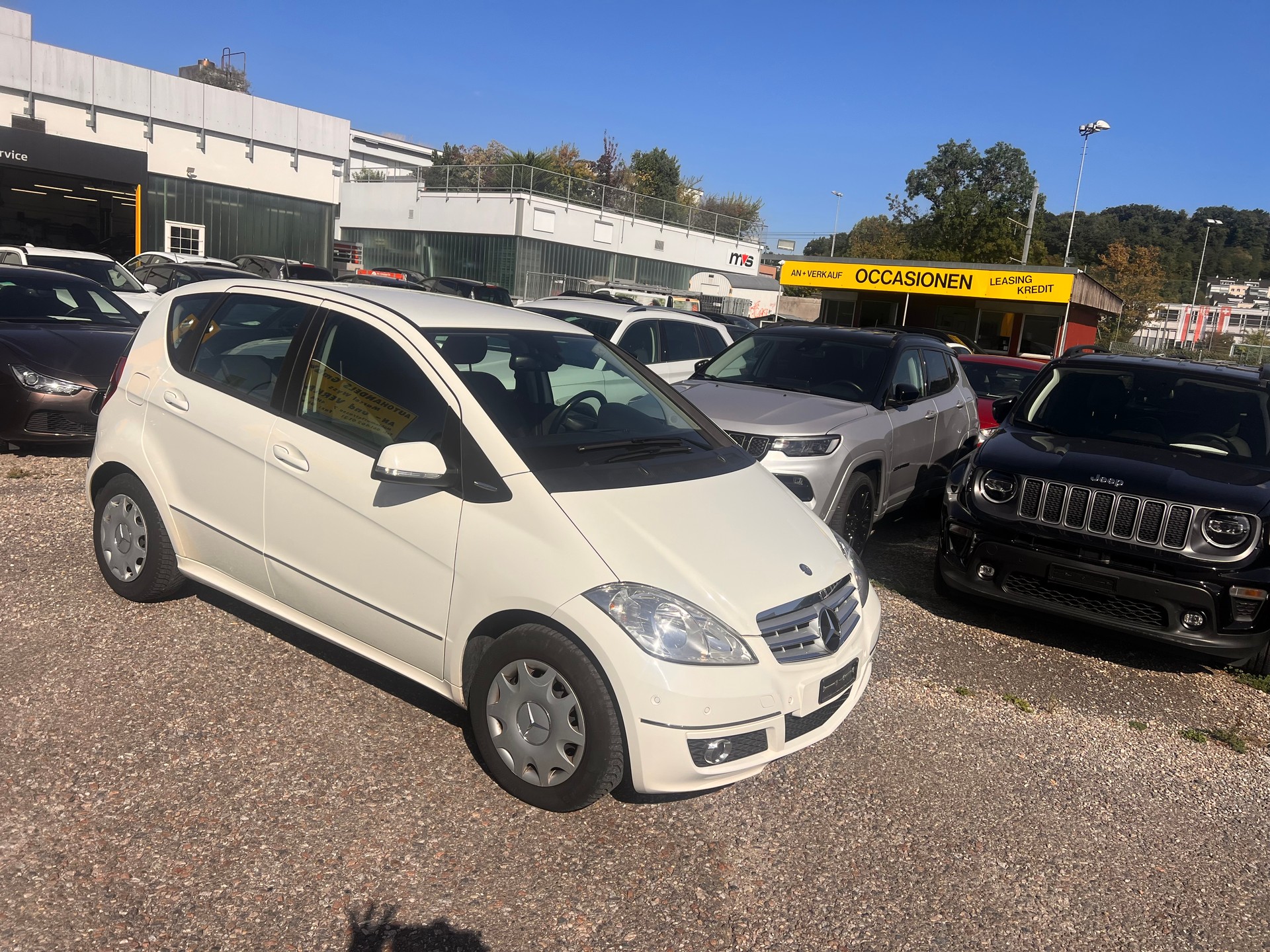MERCEDES-BENZ A 180 Avantgarde Selection Autotronic-showroom-element-1