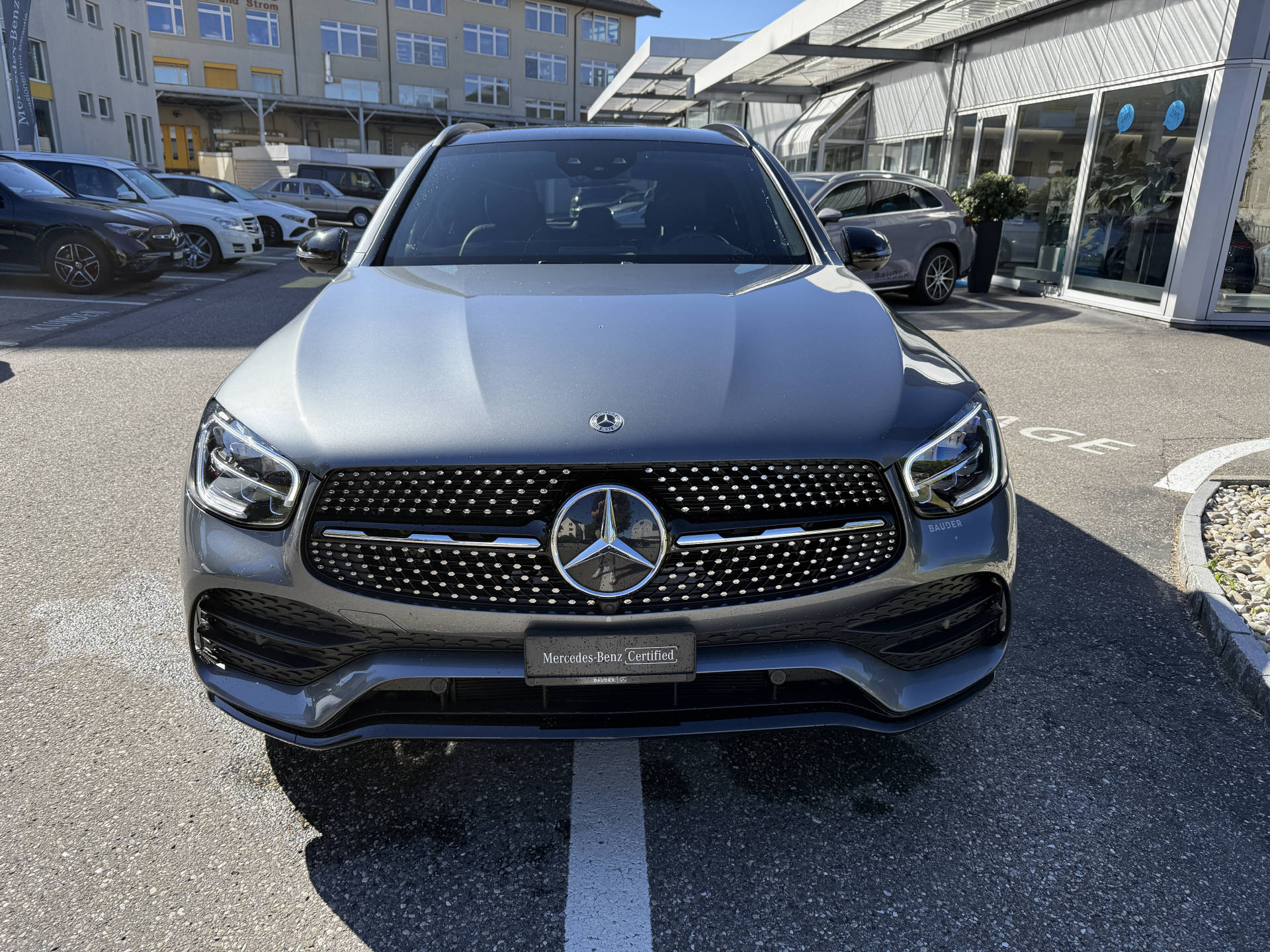 MERCEDES-BENZ GLC 300 d AMG Line 4m-showroom-element-1