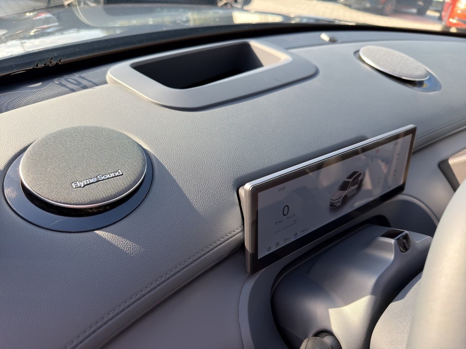 GEELY Starray EM-i Max+ PHEV-image-14