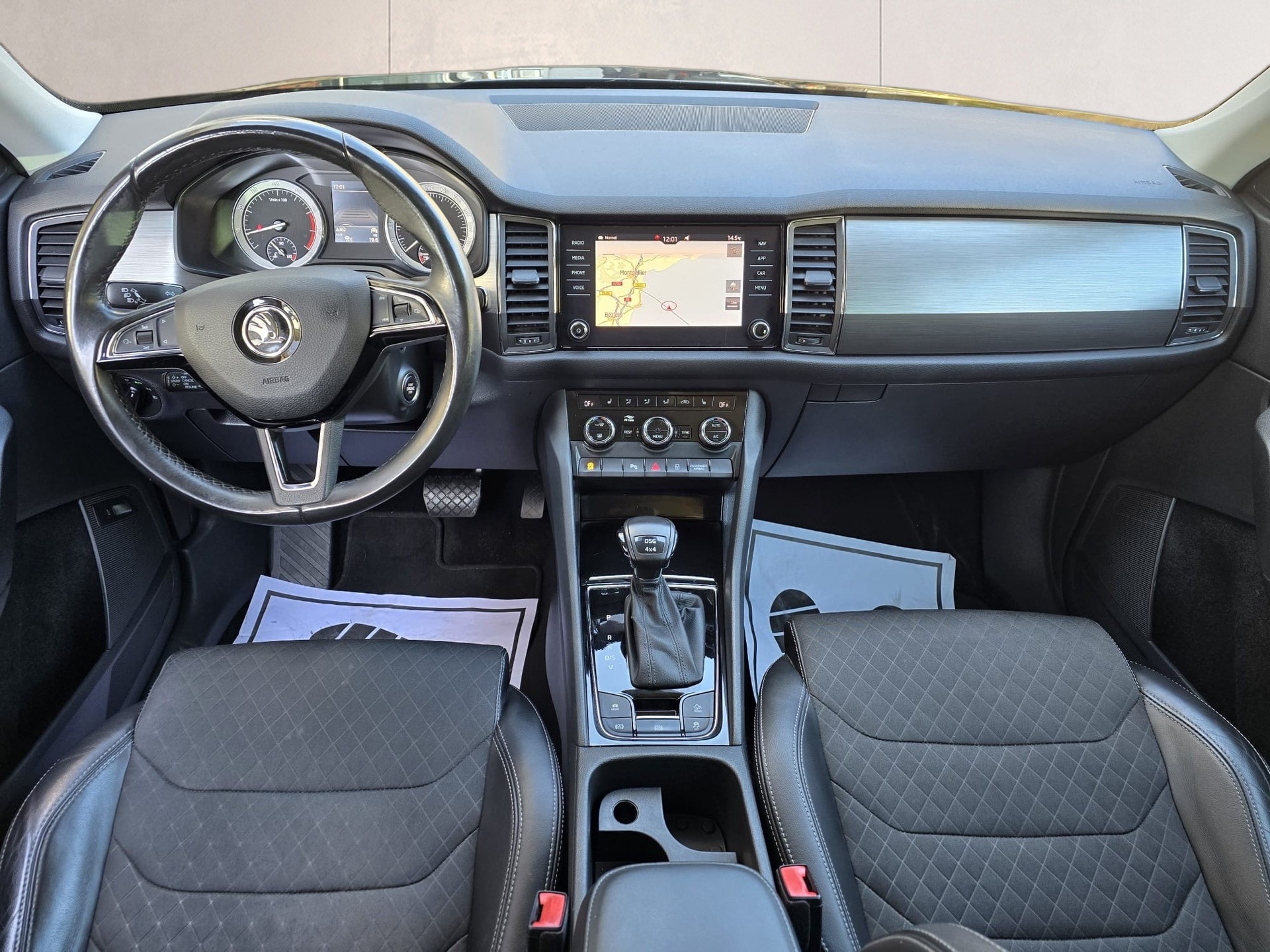 SKODA Kodiaq 2.0 TSI Ambition 4x4-image-8