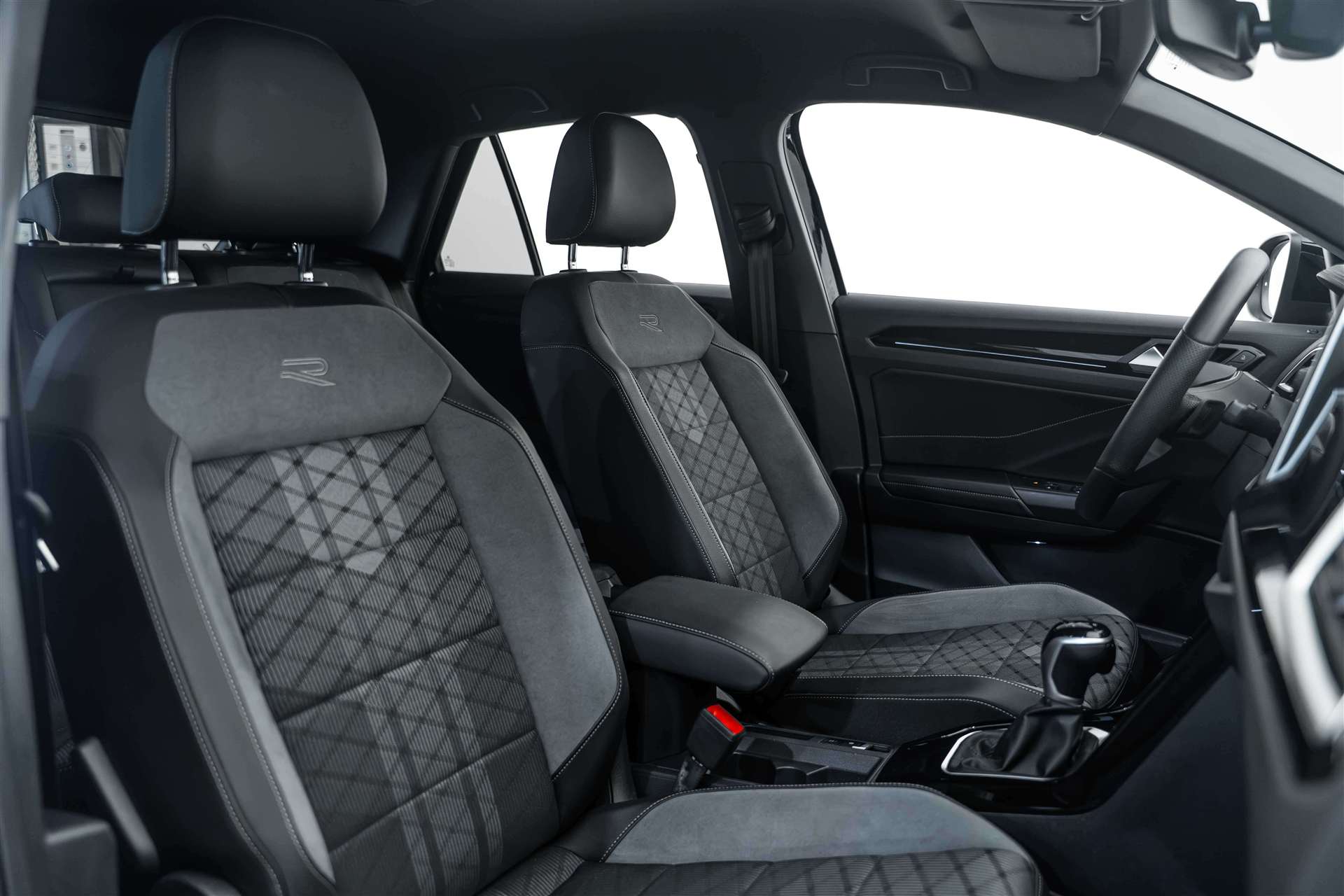 VW VW T-Roc 1.5 TSi EVO R-Line DSG-Automat-image-11