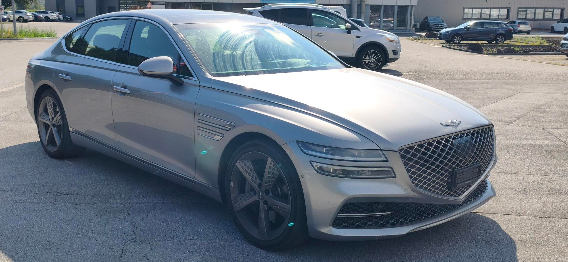 GENESIS 2.5T Luxus AWD