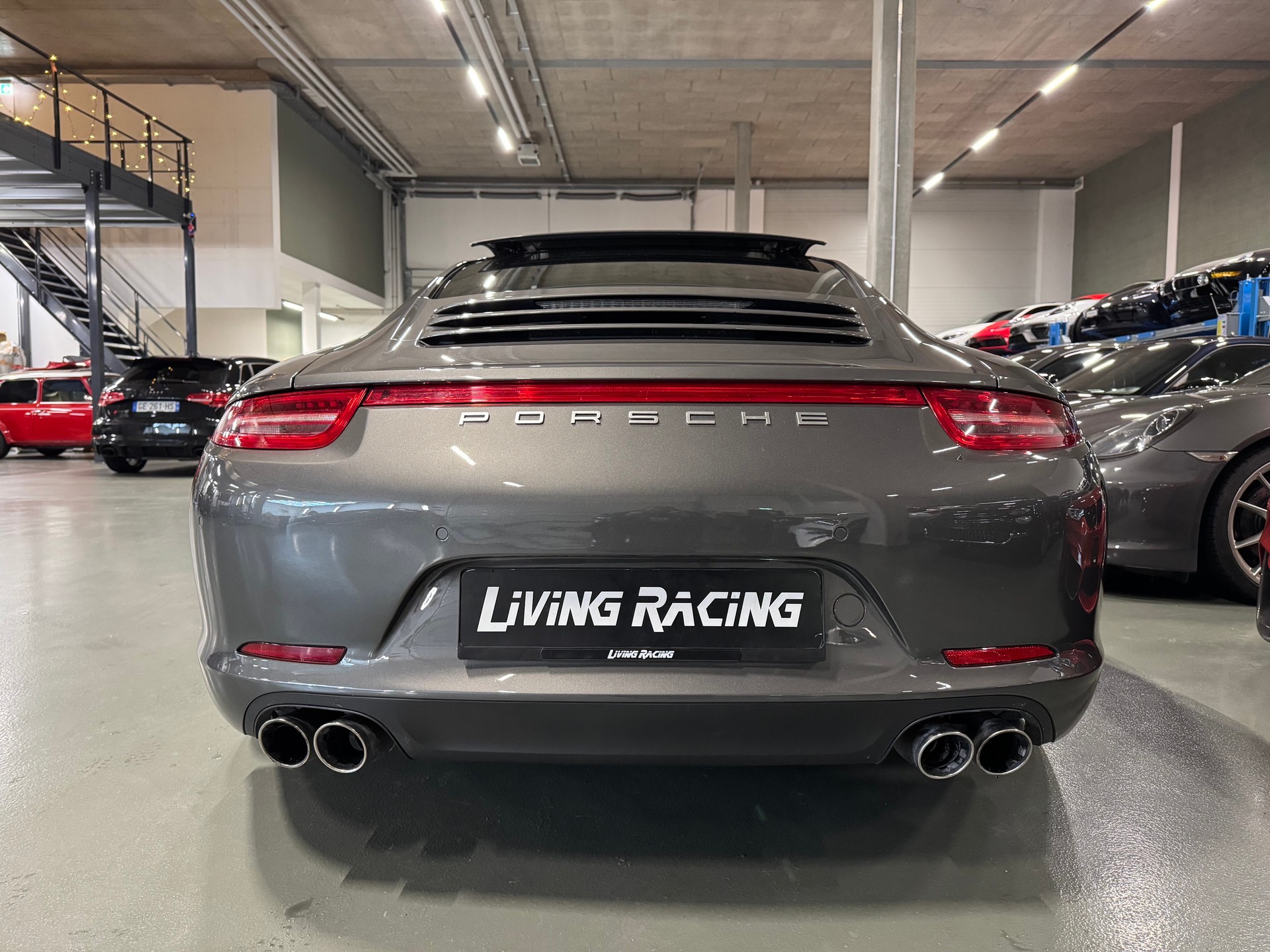 PORSCHE 911 Carrera 4S PDK-showroom-element-3
