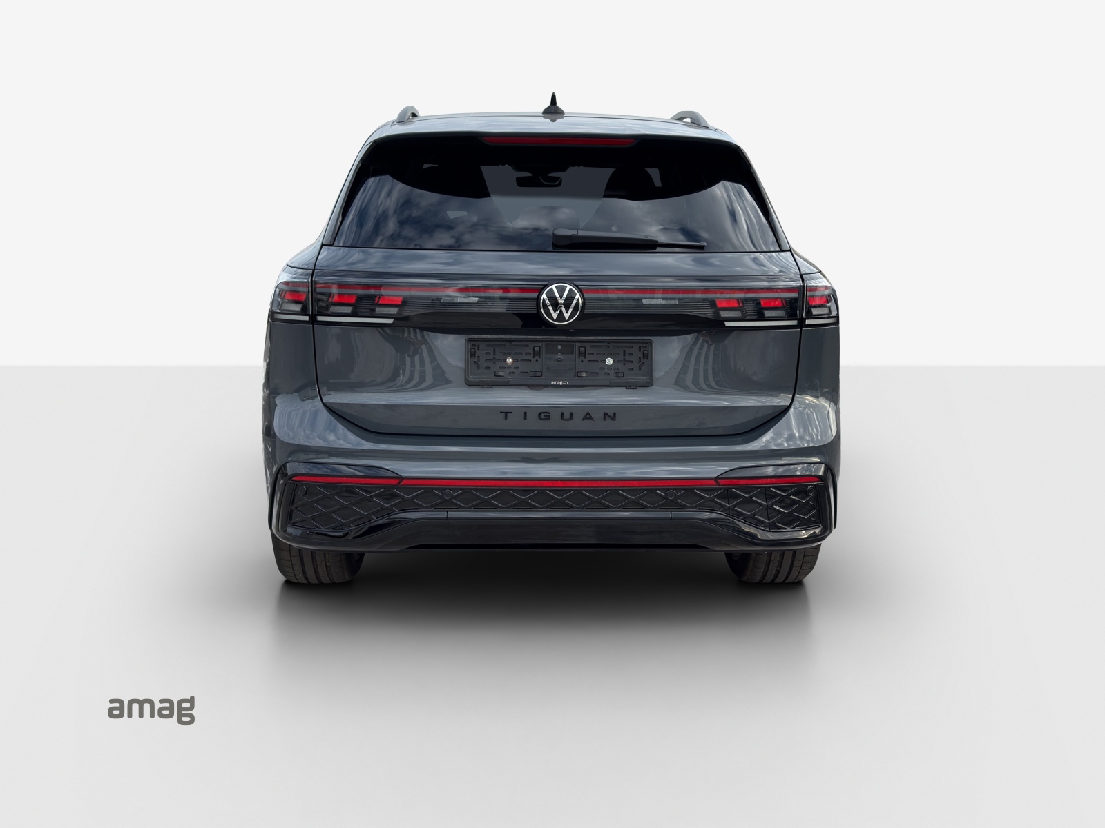 VW Tiguan 2.0 TSI DSG R-Line 4Motion-showroom-element-3