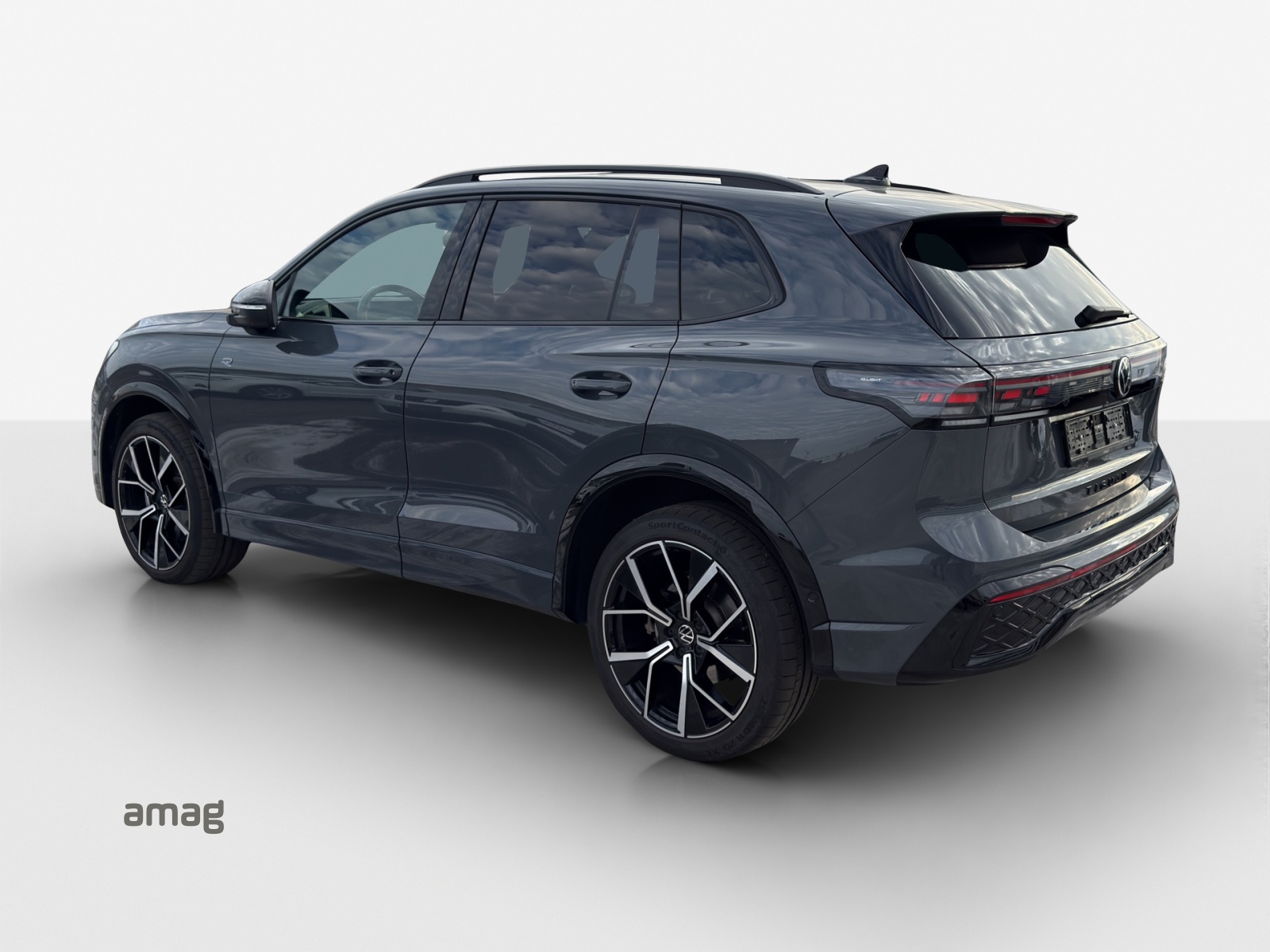 VW Tiguan 2.0 TSI DSG R-Line 4Motion-showroom-element-2