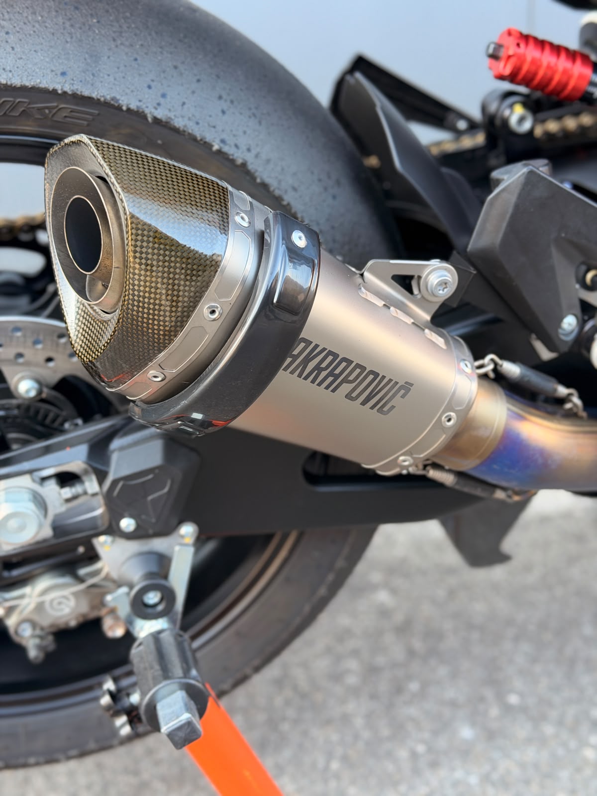KTM RC 8-image-10