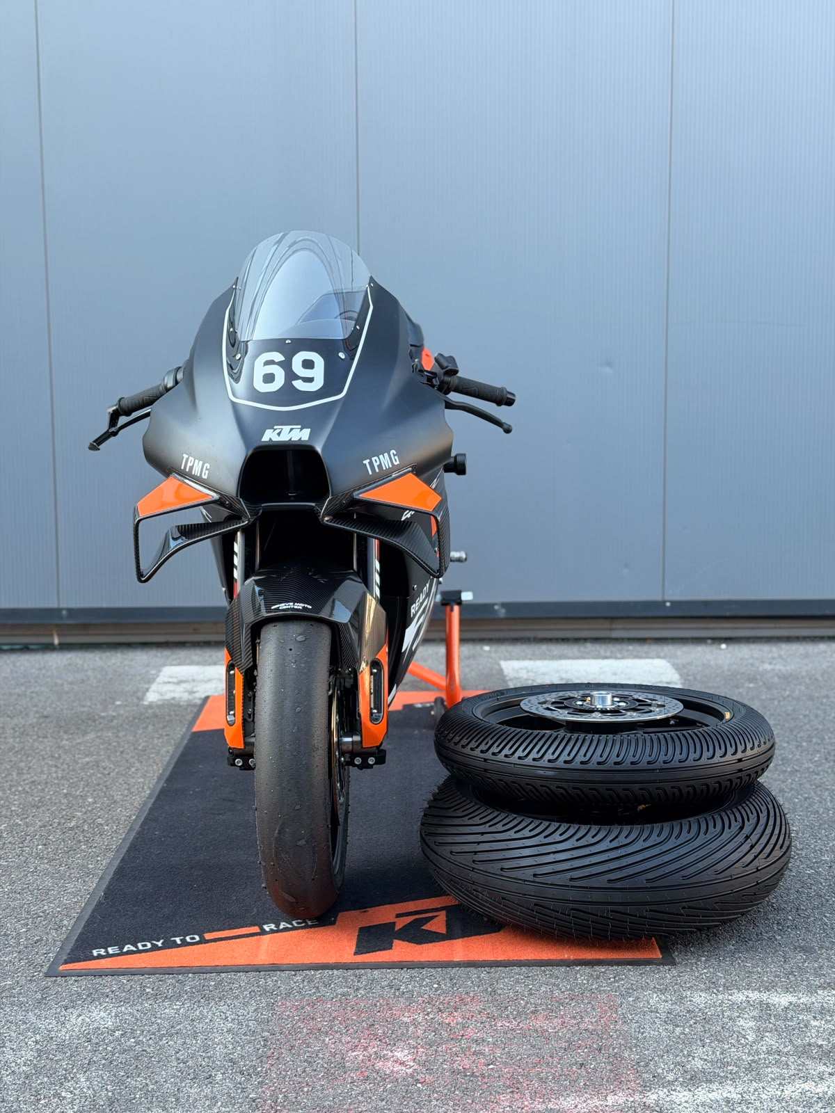 KTM RC 8-image-5