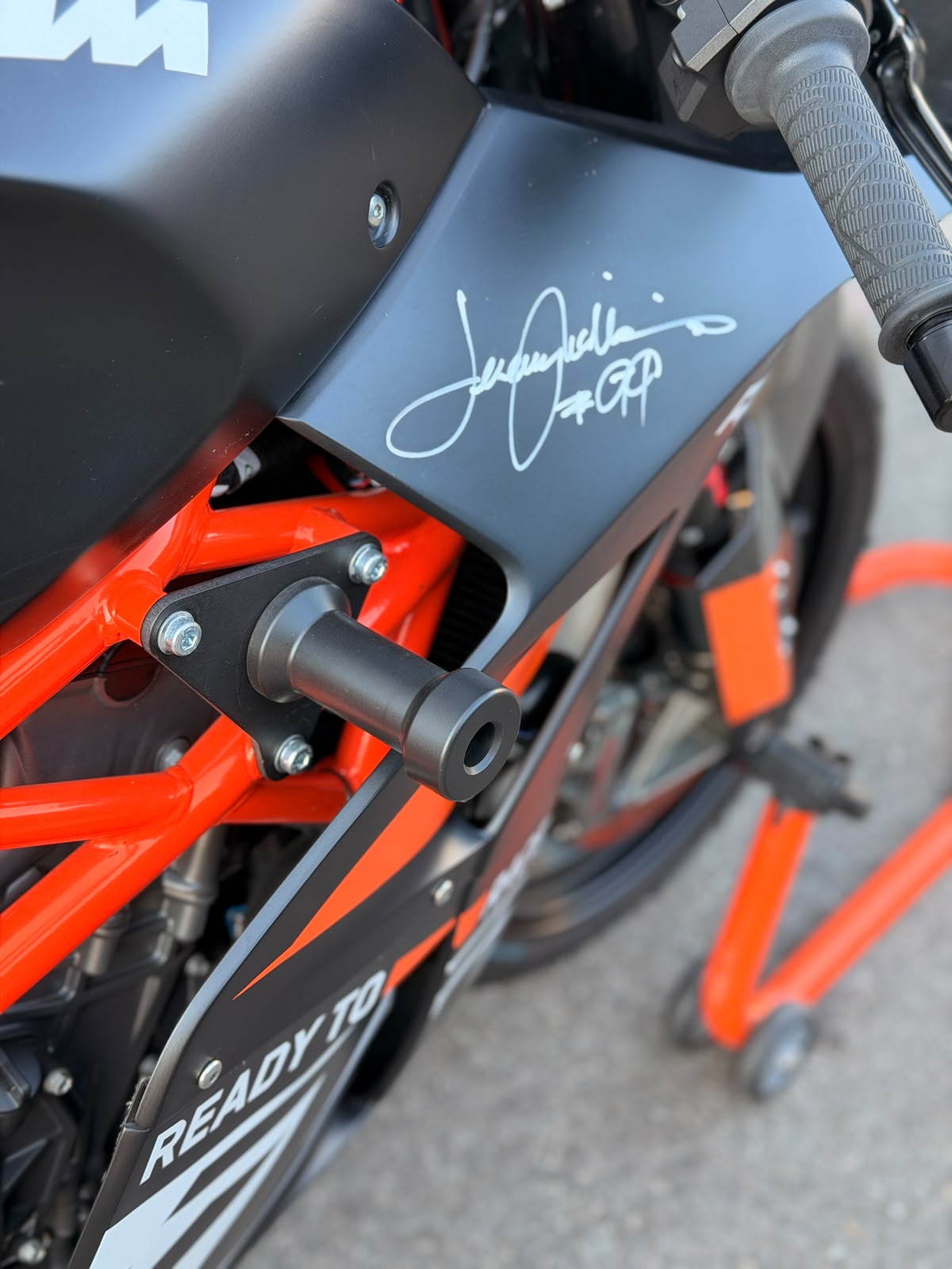 KTM RC 8-image-7