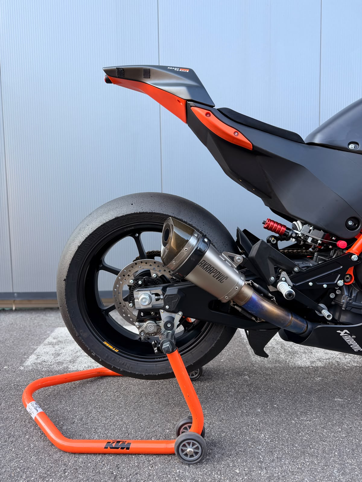 KTM RC 8-image-2