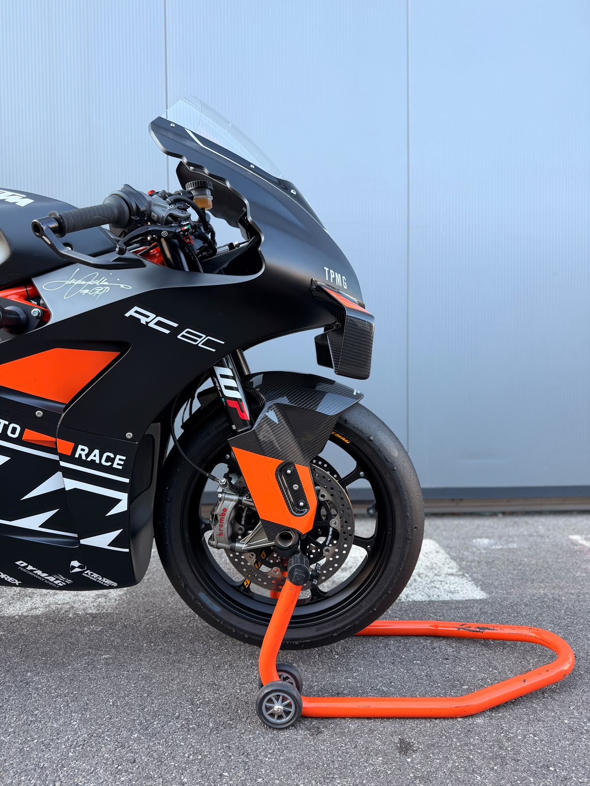 KTM RC 8-image-1