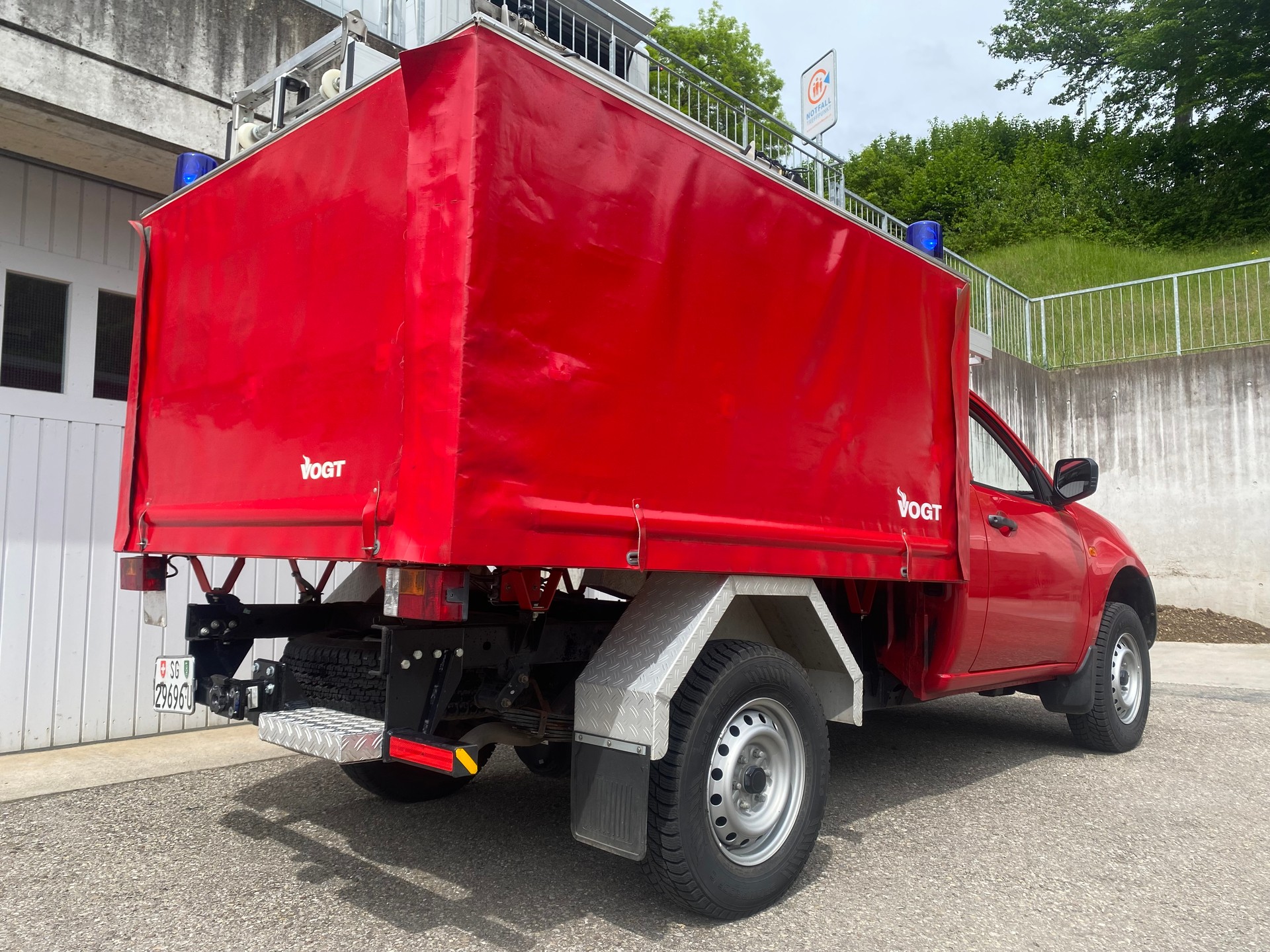 MITSUBISHI 4x4-image-3