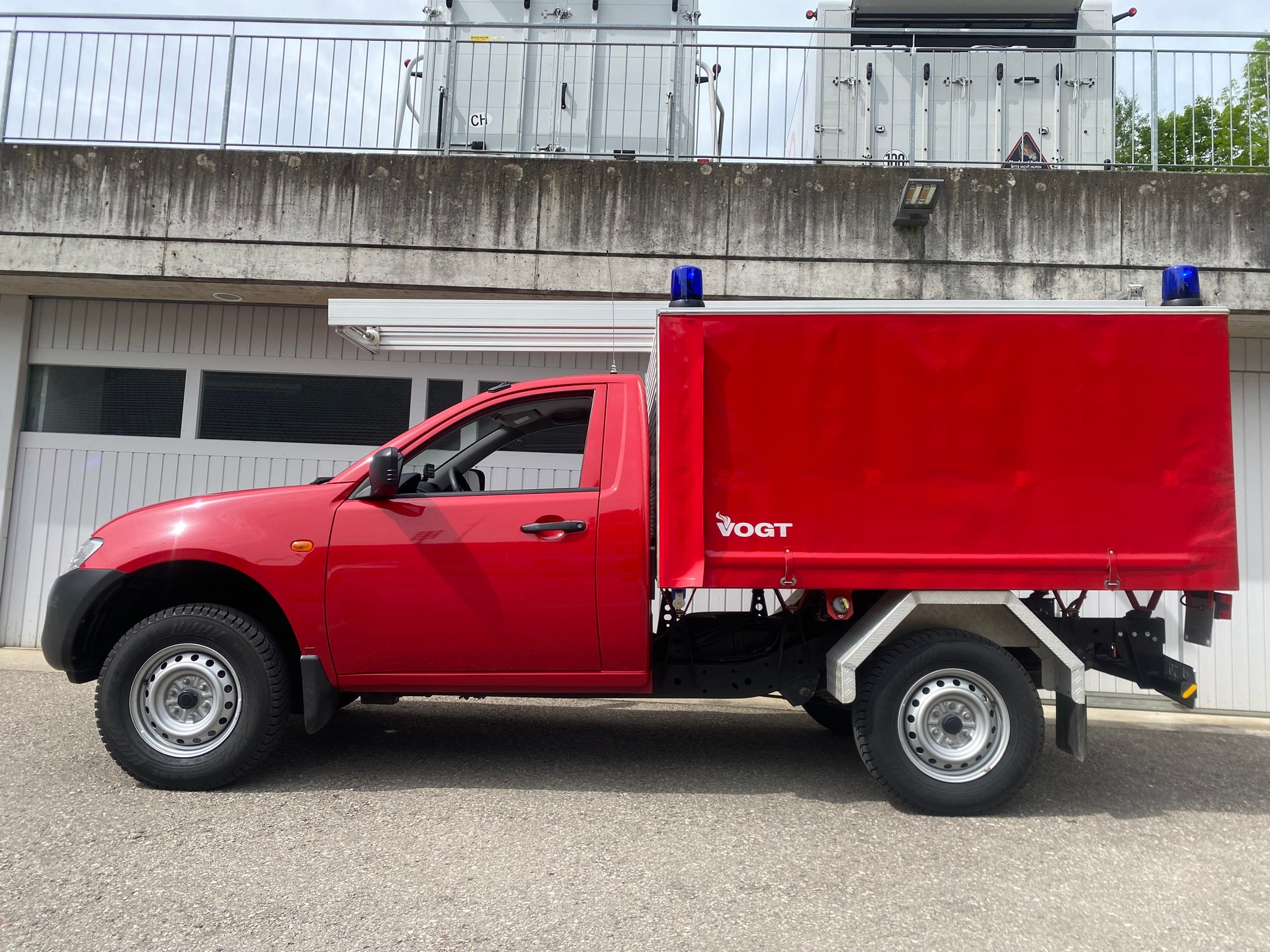 MITSUBISHI 4x4-image-4